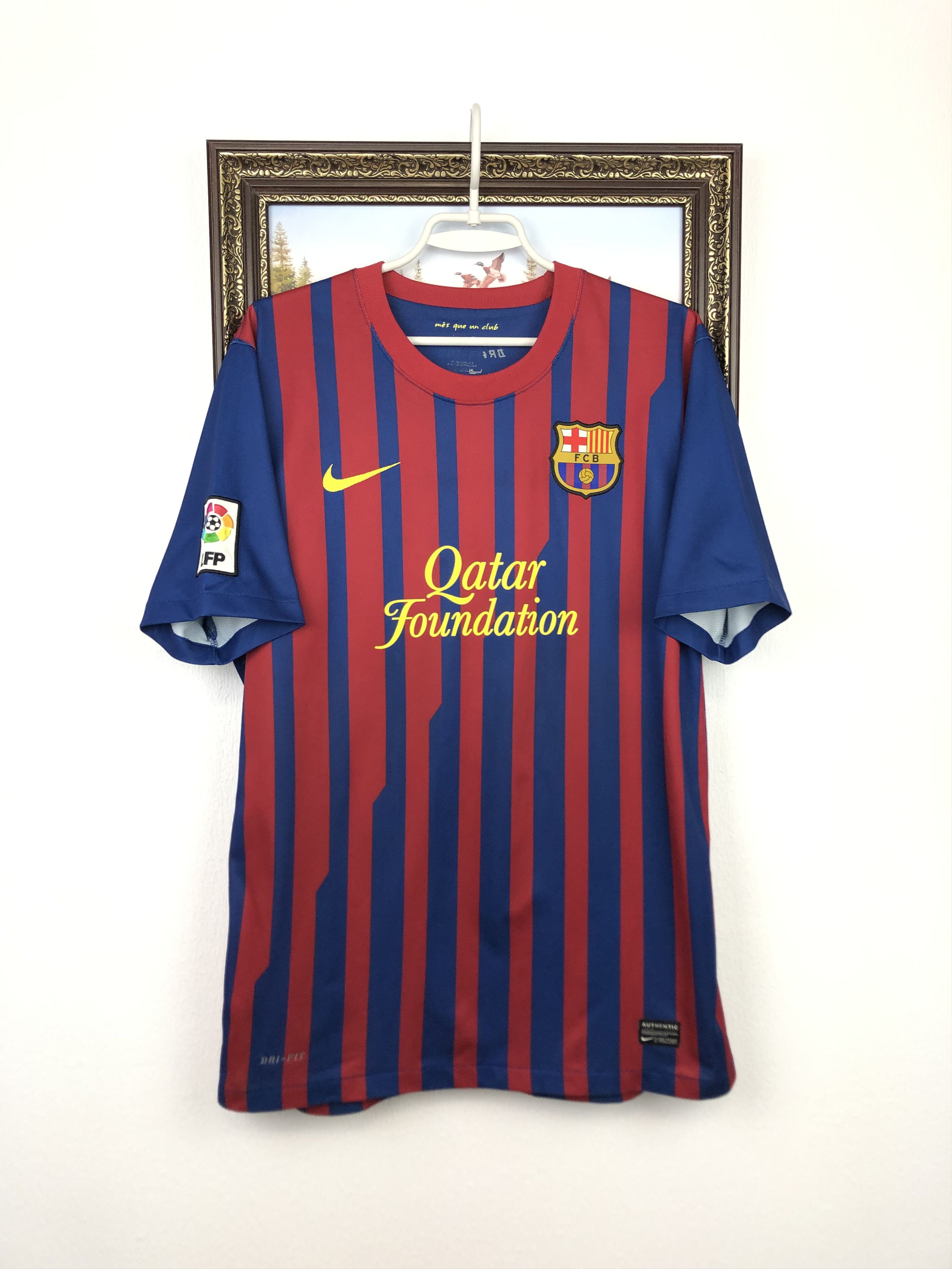 Vintage Barcelona football shirt 2011 Soccer Nike Jersey Camiseta Size US L / EU 52-54 / 3 - 1 Thumbnail
