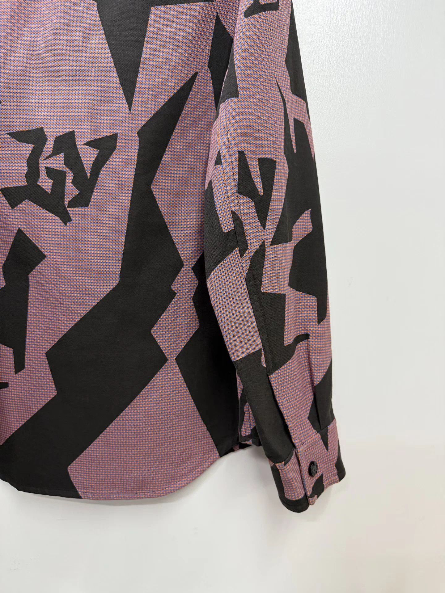 Louis Vuitton LV Pink Mocha Geo Pattern Thick Jacket L VIP Runway Size US L / EU 52-54 / 3 - 5 Thumbnail