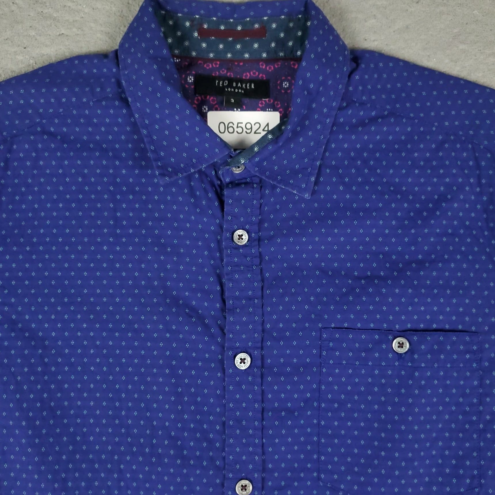 Ted Baker Ted Baker London Shirt Mens Size 3 Blue Button-Up Short Sleeve Casual Geometric Pattern Size US S / EU 44-46 / 1 - 2 Thumbnail