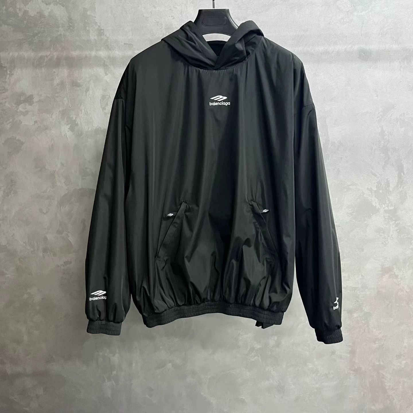 Balenciaga Balenciaga Black Logo Embroidered Hoodie Size US L / EU 52-54 / 3 - 1 Thumbnail