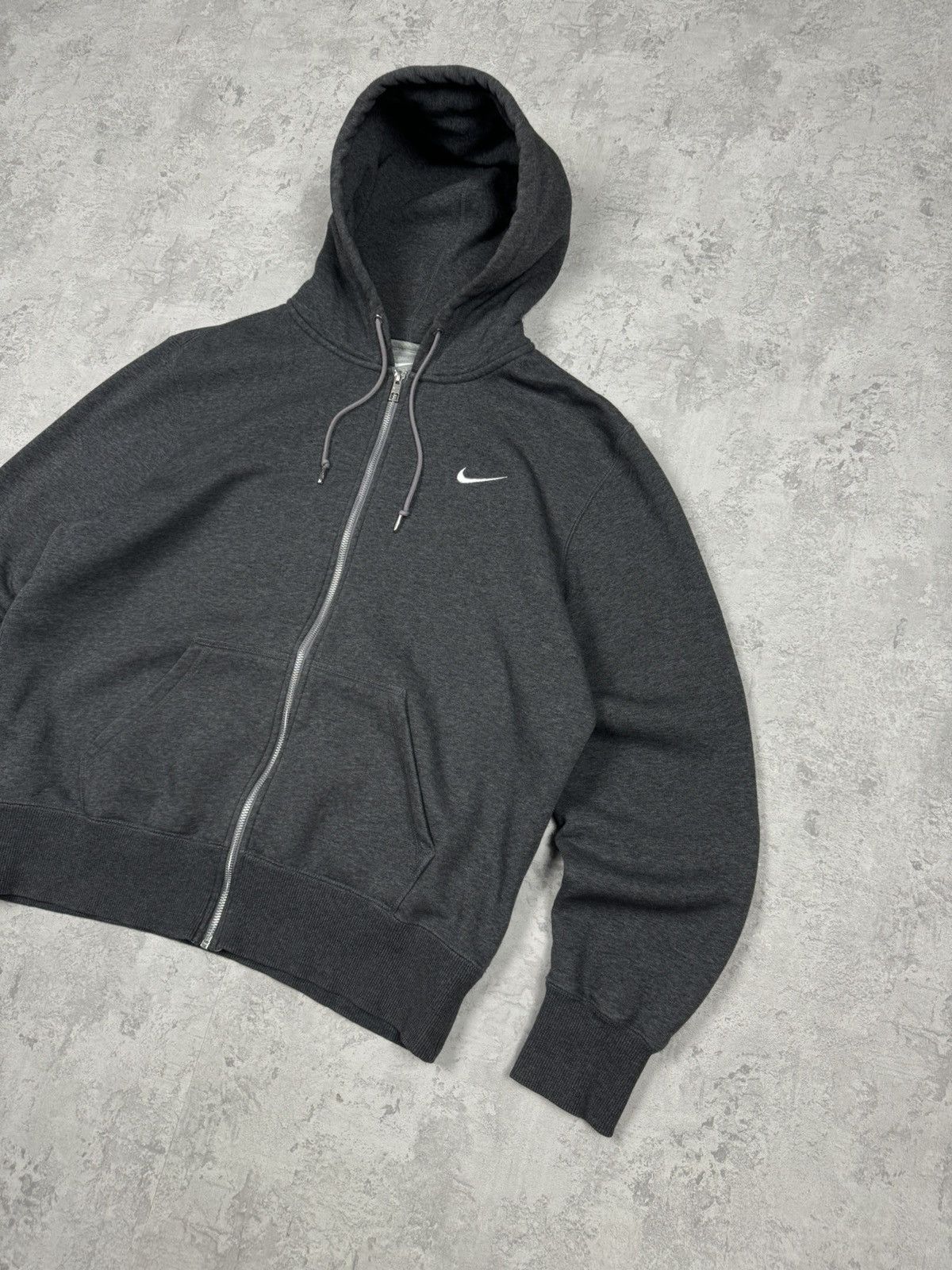 Nike Vintage Nike Y2K Gray Zip Hoodie Size L Size US L / EU 52-54 / 3 - 3 Thumbnail