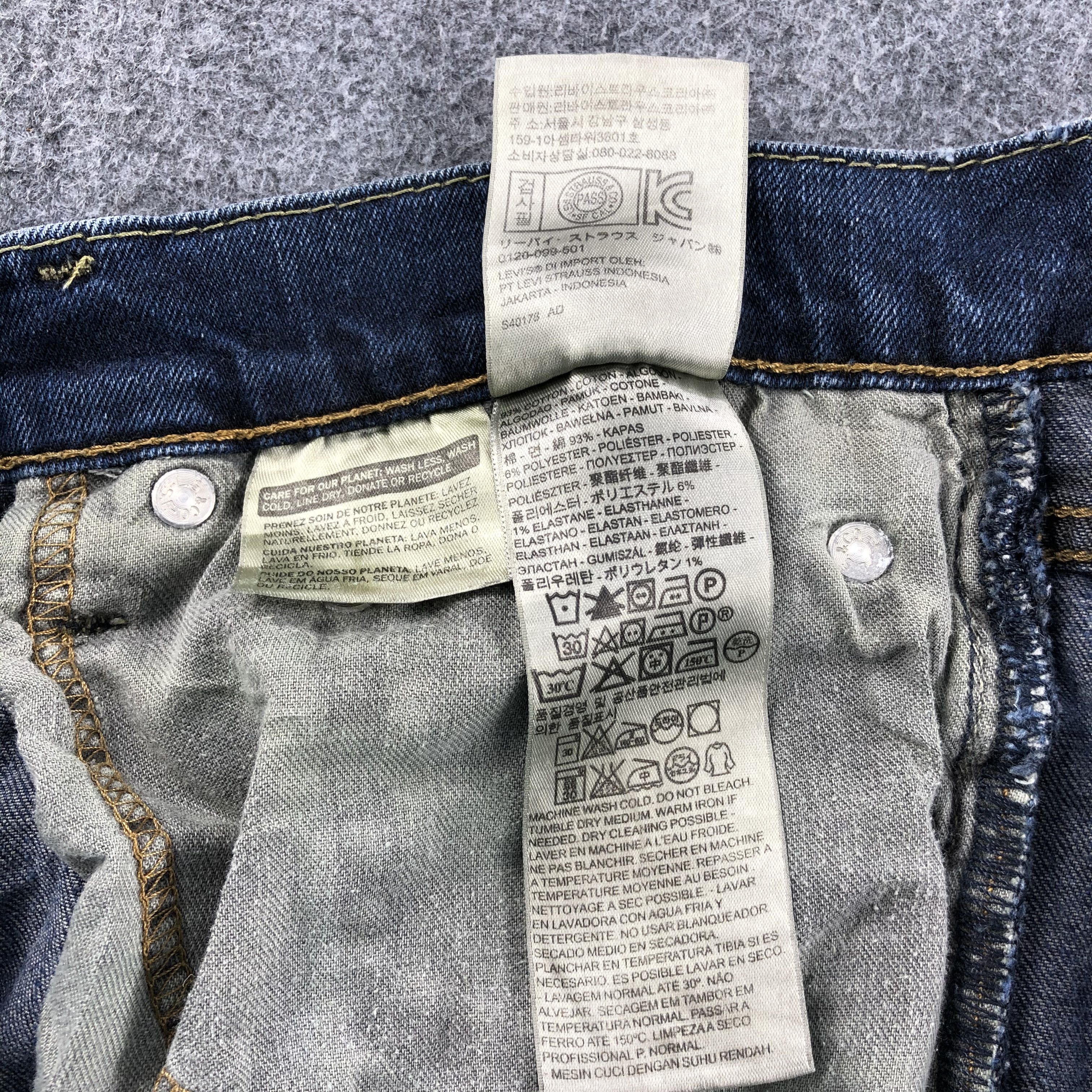 Levi's Vintage Levis 504 Jeans Distressed Denim KJ485 Size US 34 / EU 50 - 10 Thumbnail
