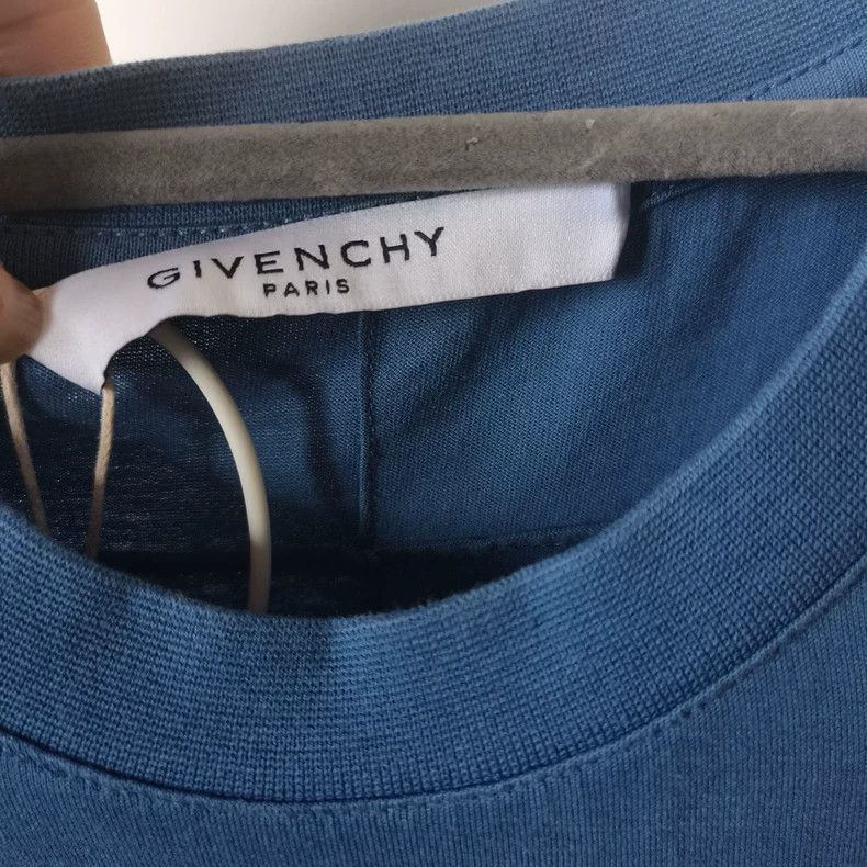 Givenchy Givenchy Classic short-sleeved T-shirt with a double monke Size US XS / EU 42 / 0 - 4 Thumbnail