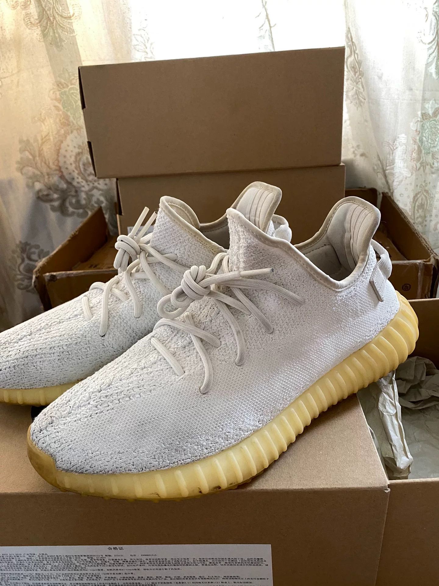 Yeezy Yeezy White Lowtop Sneakers 11 Men Size US 11 / EU 44 - 1 Thumbnail