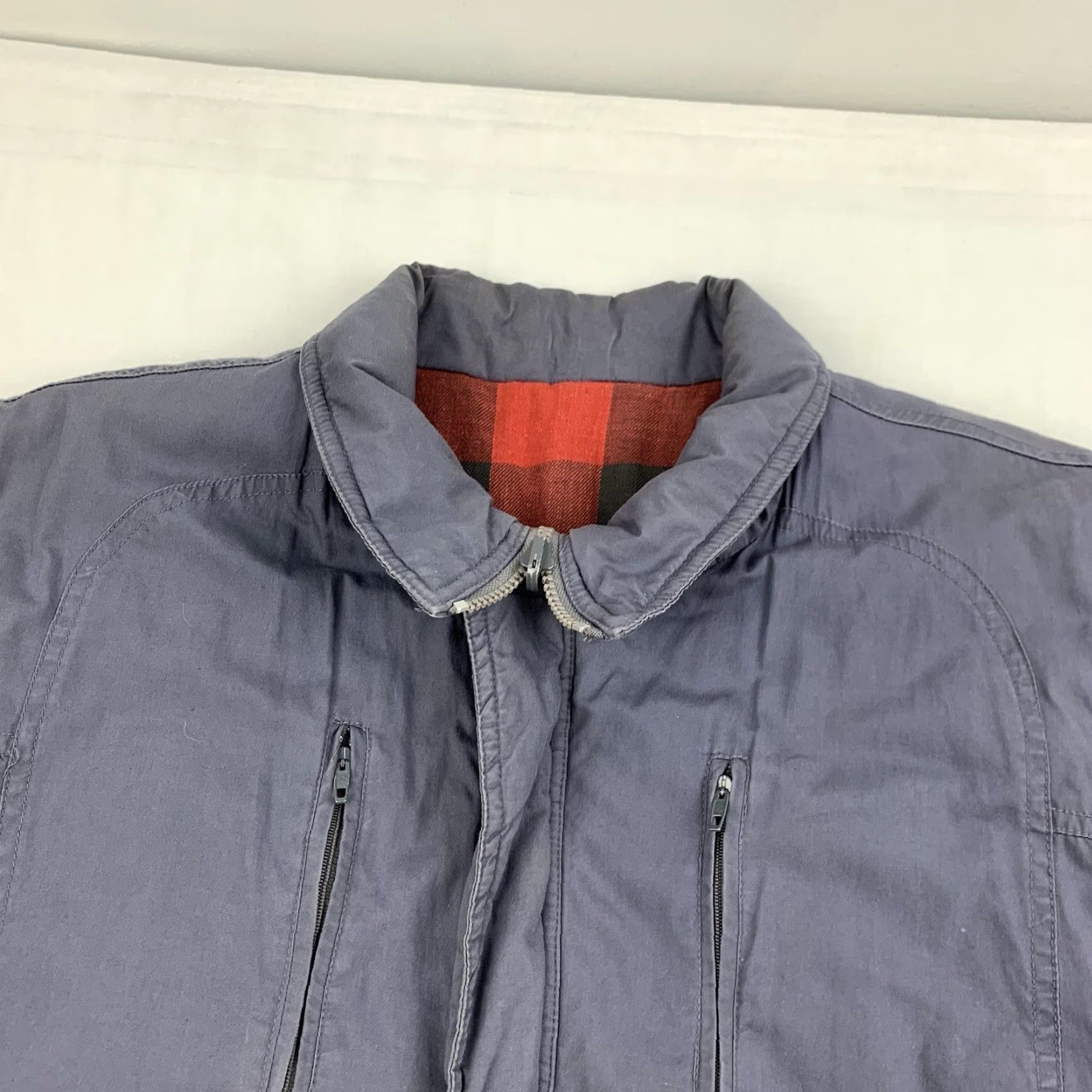 Vintage VINTAGE Guys Actionwear Puffer Vest Adult Large Blue Red Plaid Reversible 90s Size US L / EU 52-54 / 3 - 6 Thumbnail