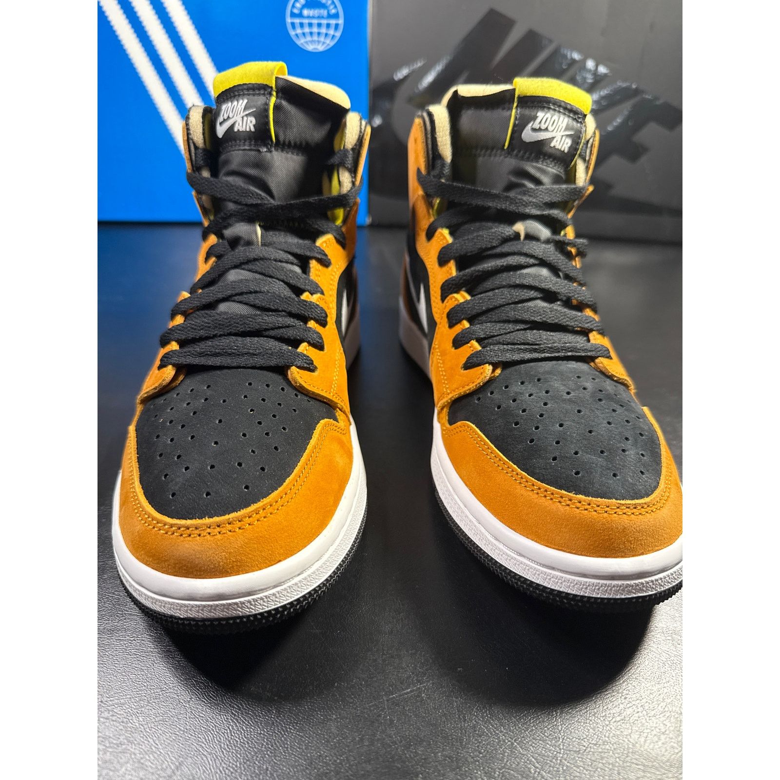 Jordan Brand Jordan 1 High Zoom Air CMFT -Black Monarch - Sz 9M Size US 9 / EU 42 - 2 Thumbnail