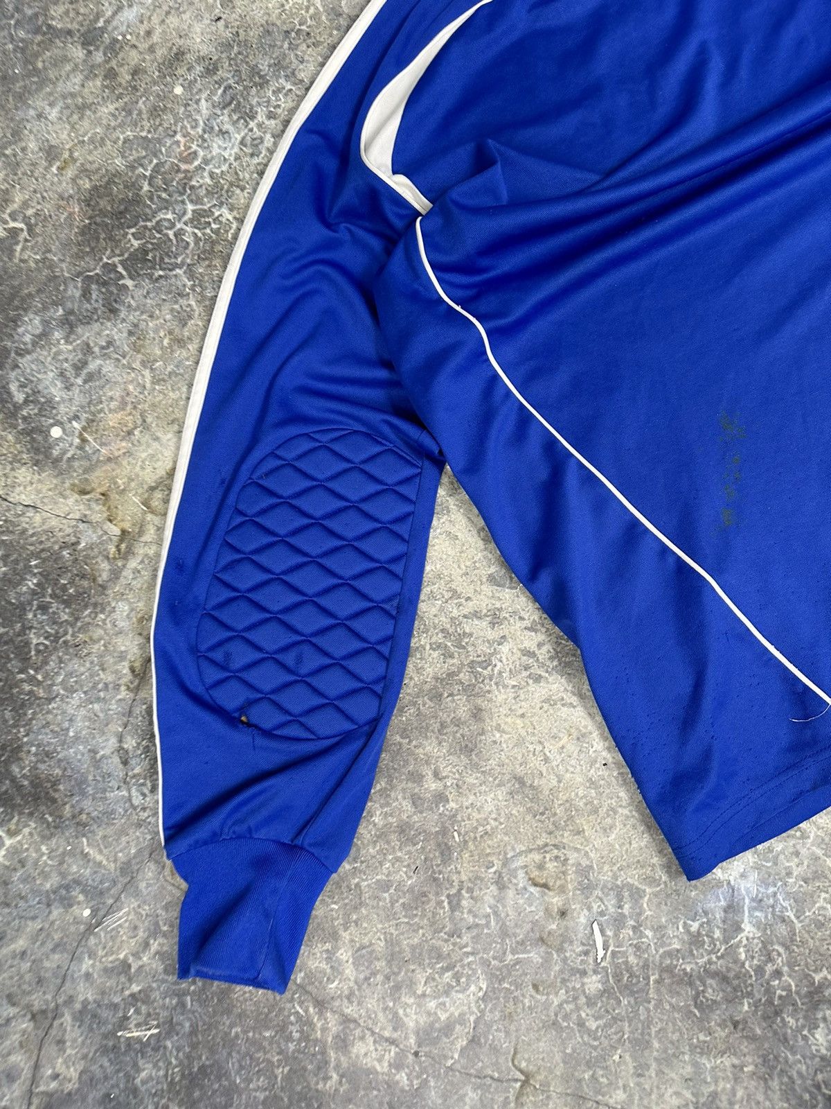 Vintage Vintage Adidas Goalie Soccer Jersey Size US M / EU 48-50 / 2 - 7 Thumbnail