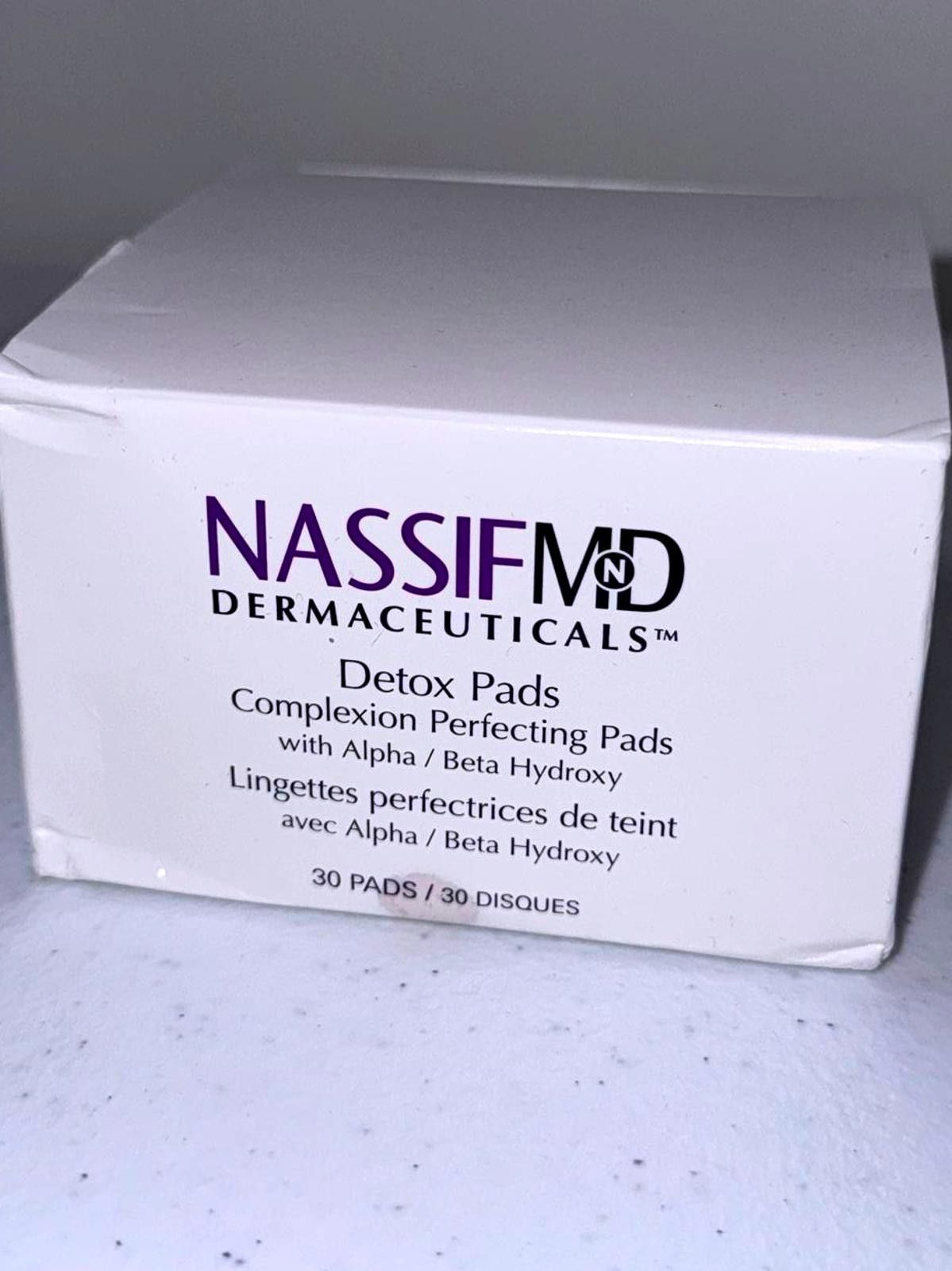 Designer Nassif MD Detox Pads - Complexion Perfecting Pads with Alpha Size ONE SIZE - 1 Thumbnail