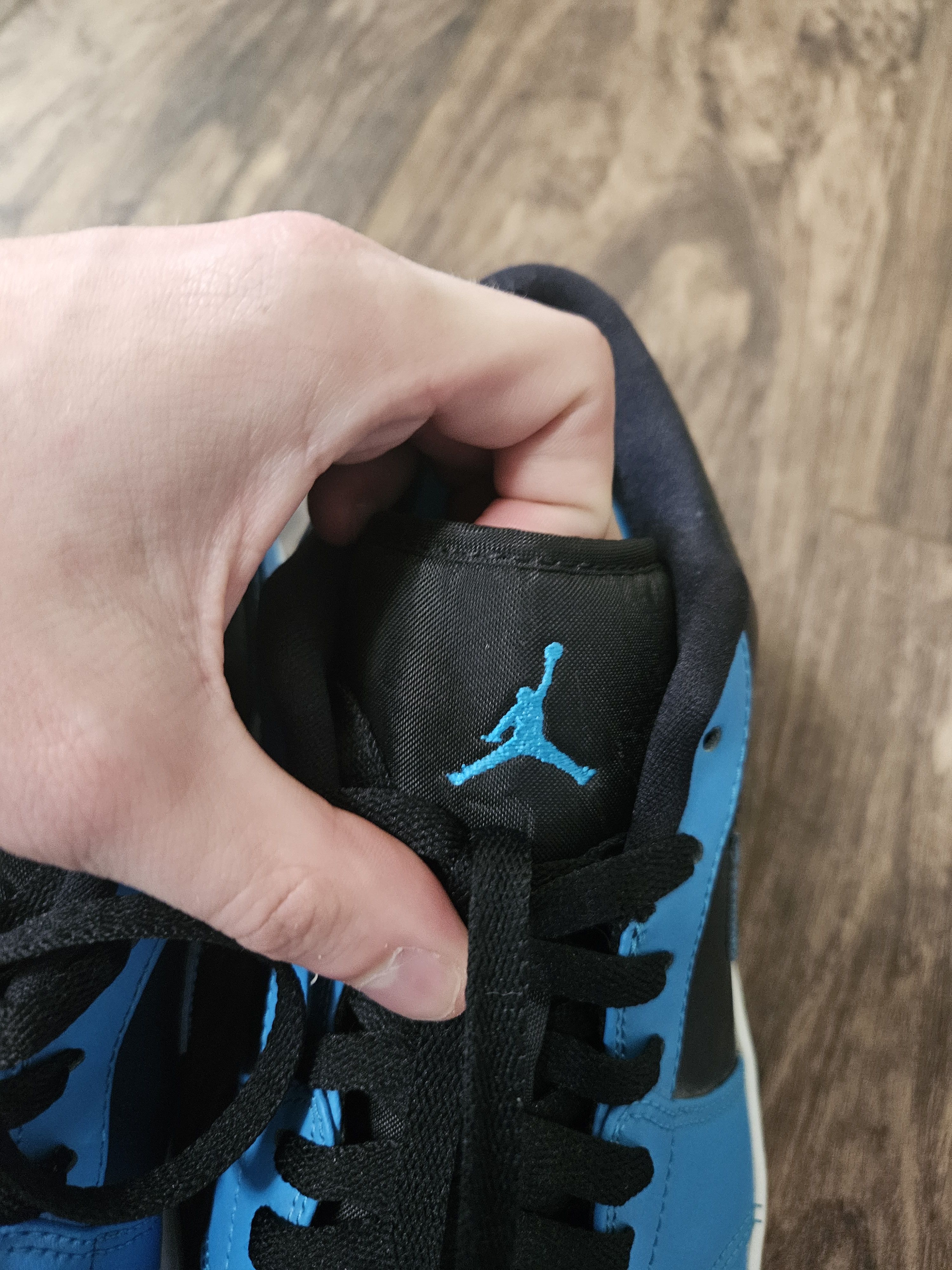 Nike Air Jordan 1 Low Laser Blue Black Size US 10.5 / EU 43-44 - 9 Thumbnail