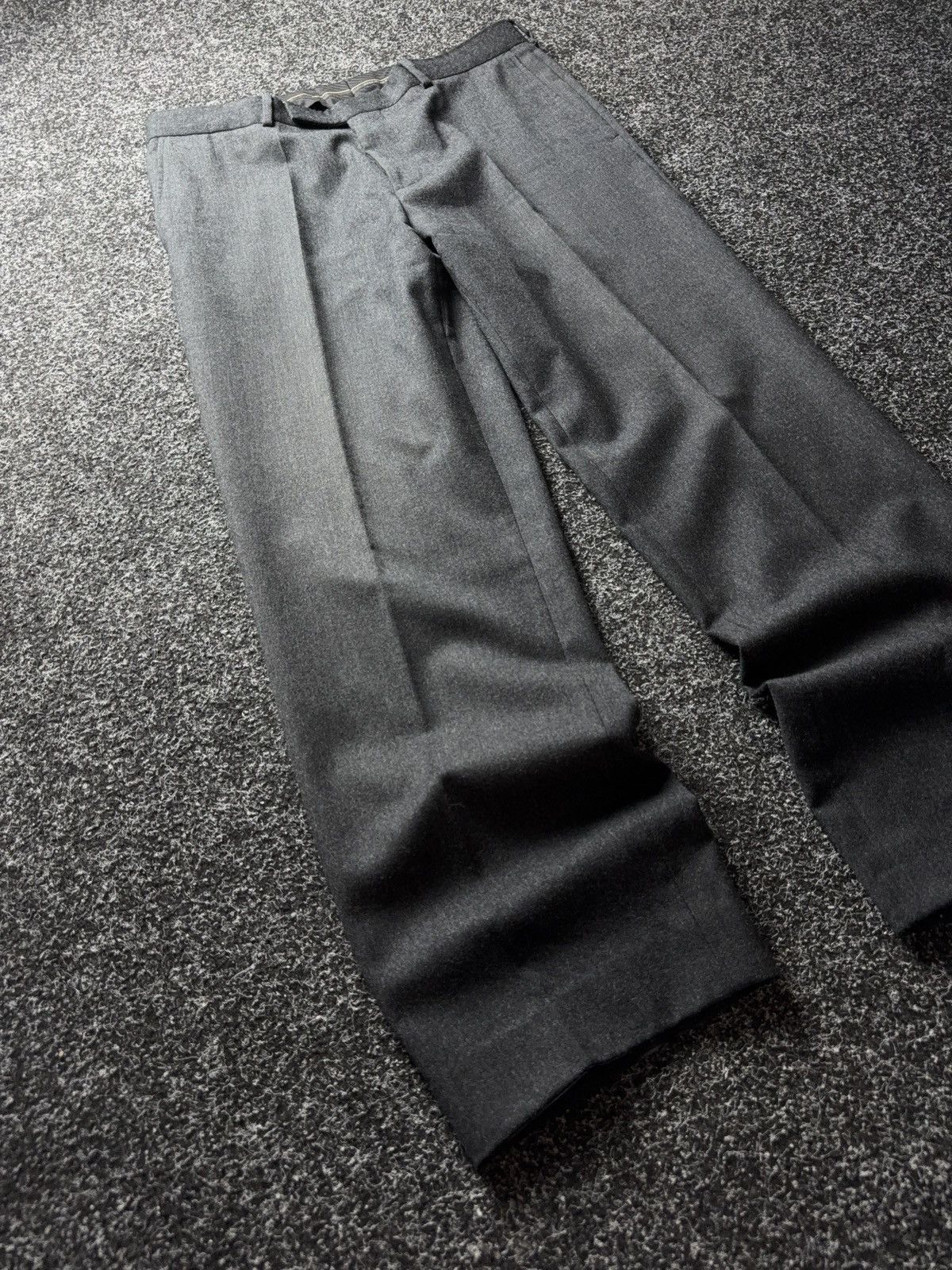 Hugo Boss Luxury Retro 00s Hugo Boss Straight Tailored Wool Trousers Size US 35 - 2 Thumbnail