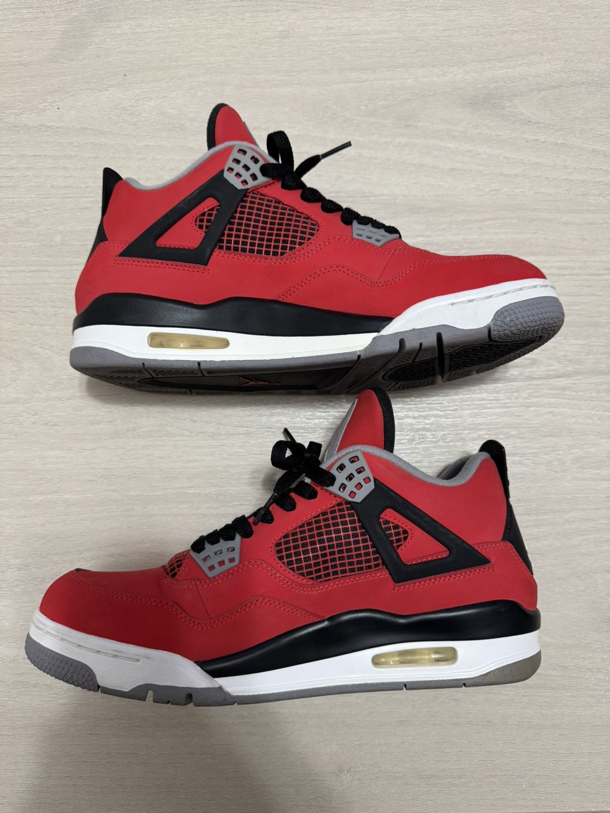 Jordan Brand Air Jordan 4 Retro 'Toro Bravo' (Size 9.5) Size US 9.5 / EU 42-43 - 2 Thumbnail