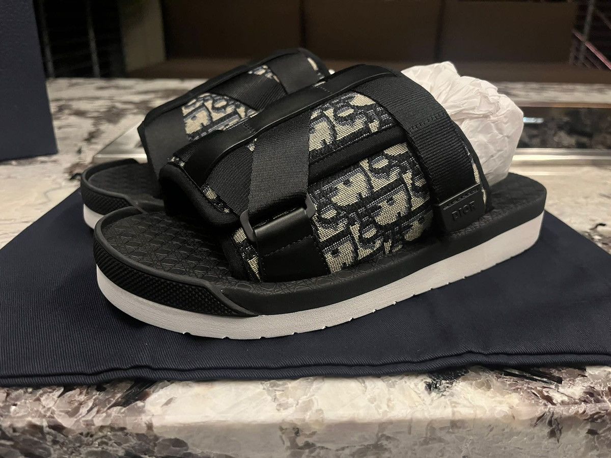 dior alpha slide black