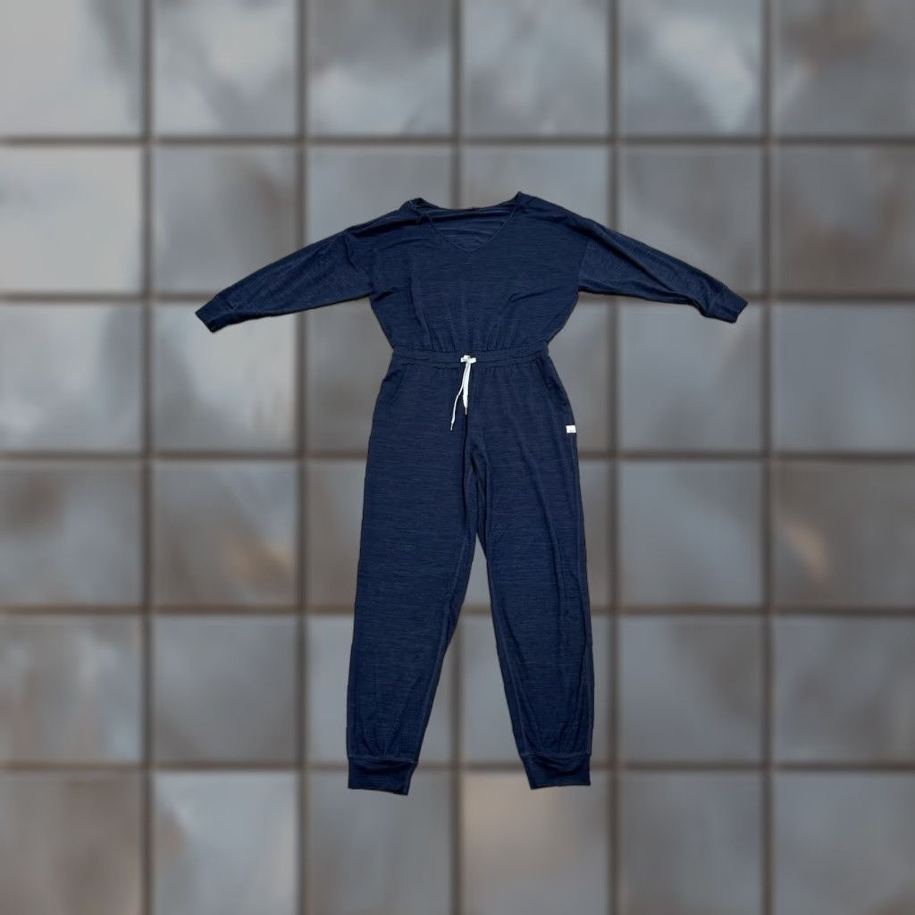 Vuori Vuori Lux Long-Sleeve Romper in Midnight Heather Blue Jumpsuit S Blue Women One-Piece Regular Size S Mens? No gender specified Size 28" / US 6 / IT 42 - 1 Thumbnail