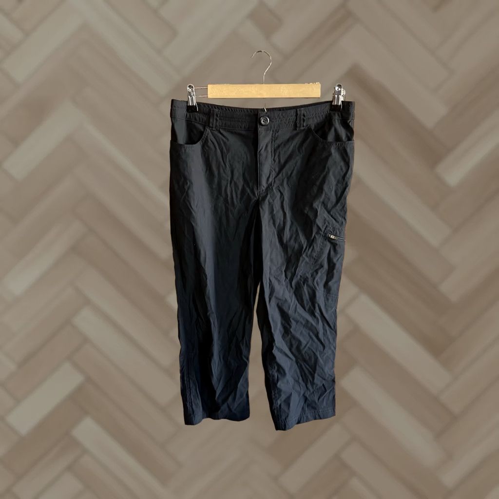 Eddie Bauer VINTAGE Eddie Bauer Womens Black Cropped Outdoor Nylon Capri Pants Size 6 Size 28" / US 6 / IT 42 - 1 Thumbnail