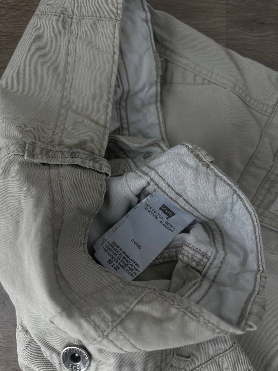 Levi's × Vintage Vintage Levis White Baggy Cargo Pants Size US 33 - 23 Thumbnail