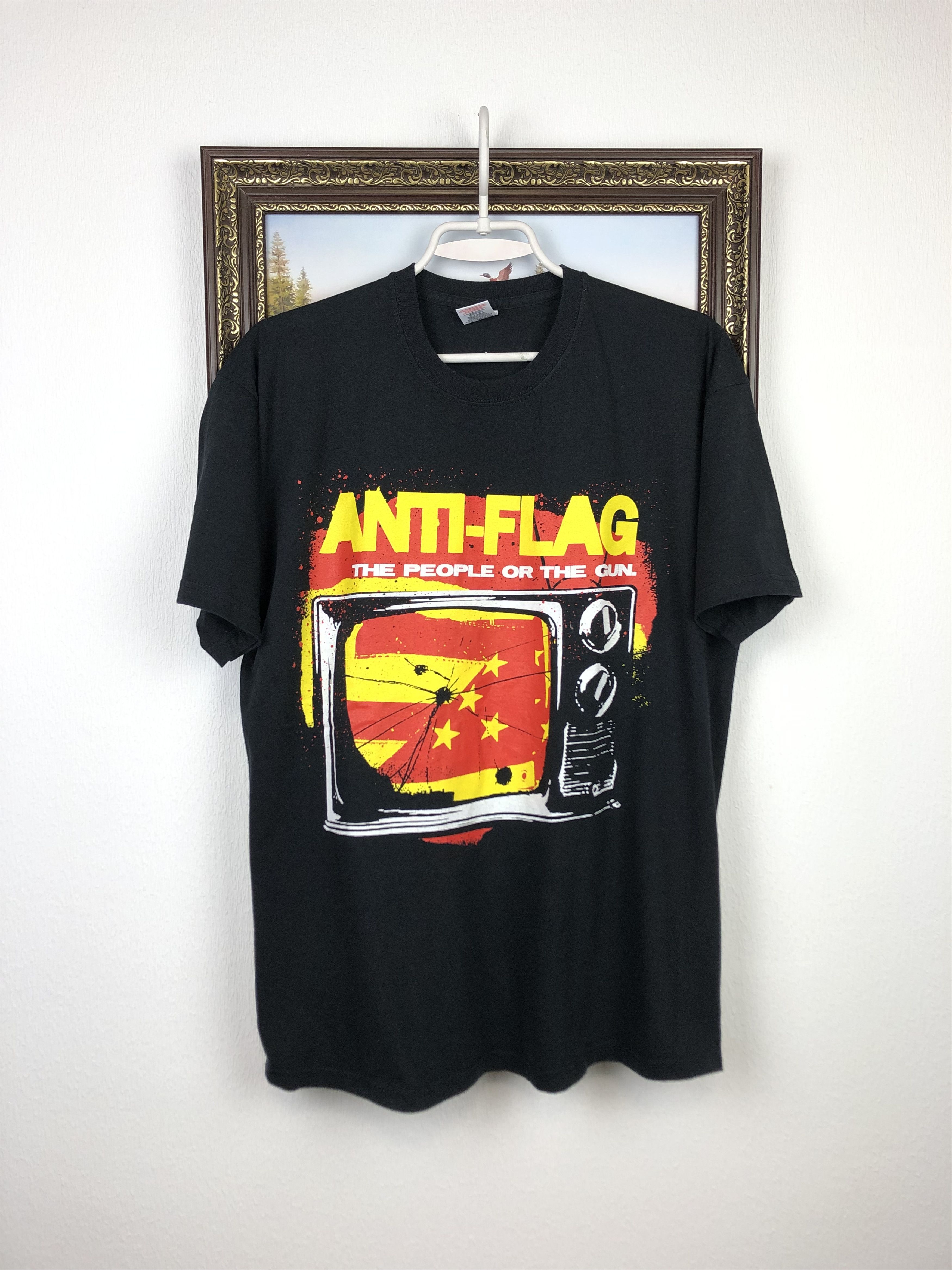 Band Tees Vintage Anti Flag Band Shirt Distressed Tee People Or Gun Size US L / EU 52-54 / 3 - 1 Thumbnail