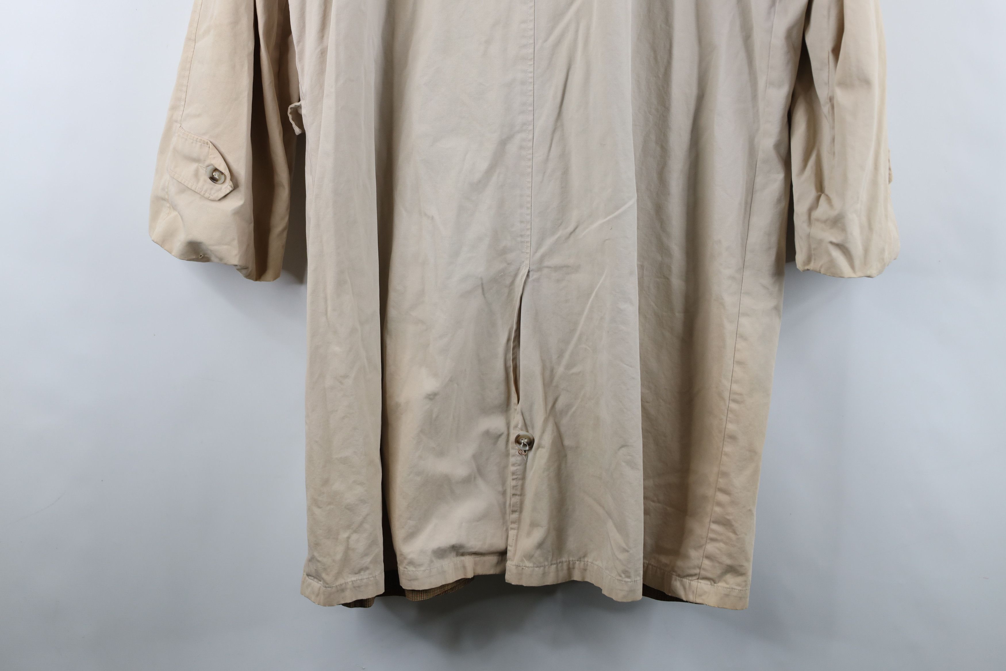 Vintage Vintage 60s 70s Streetwear Trench Coat Rain Jacket Beige Tan Size US L / EU 52-54 / 3 - 16 Thumbnail