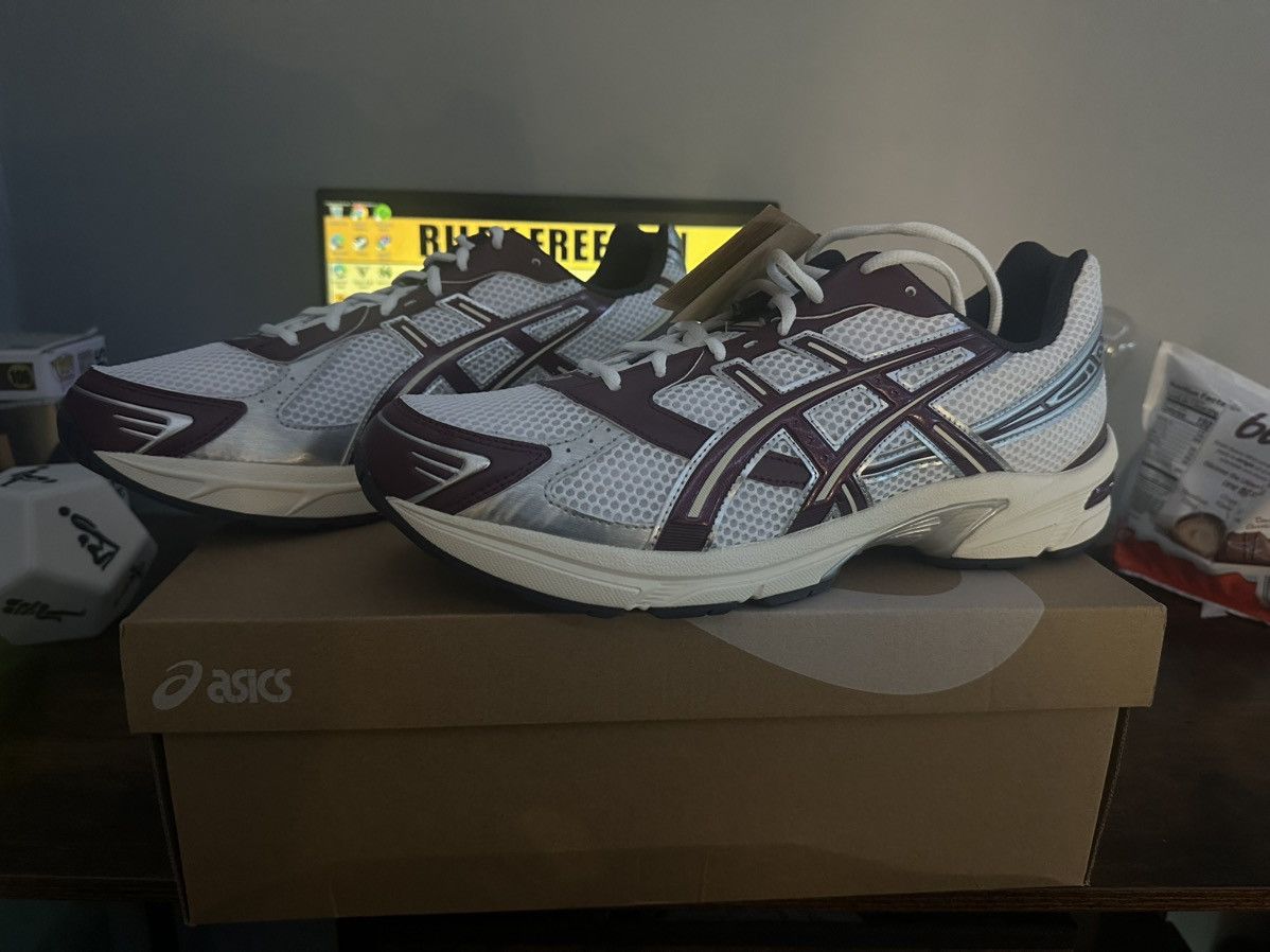 Asics Asics white maroon Size US 13 / EU 46 - 3 Thumbnail