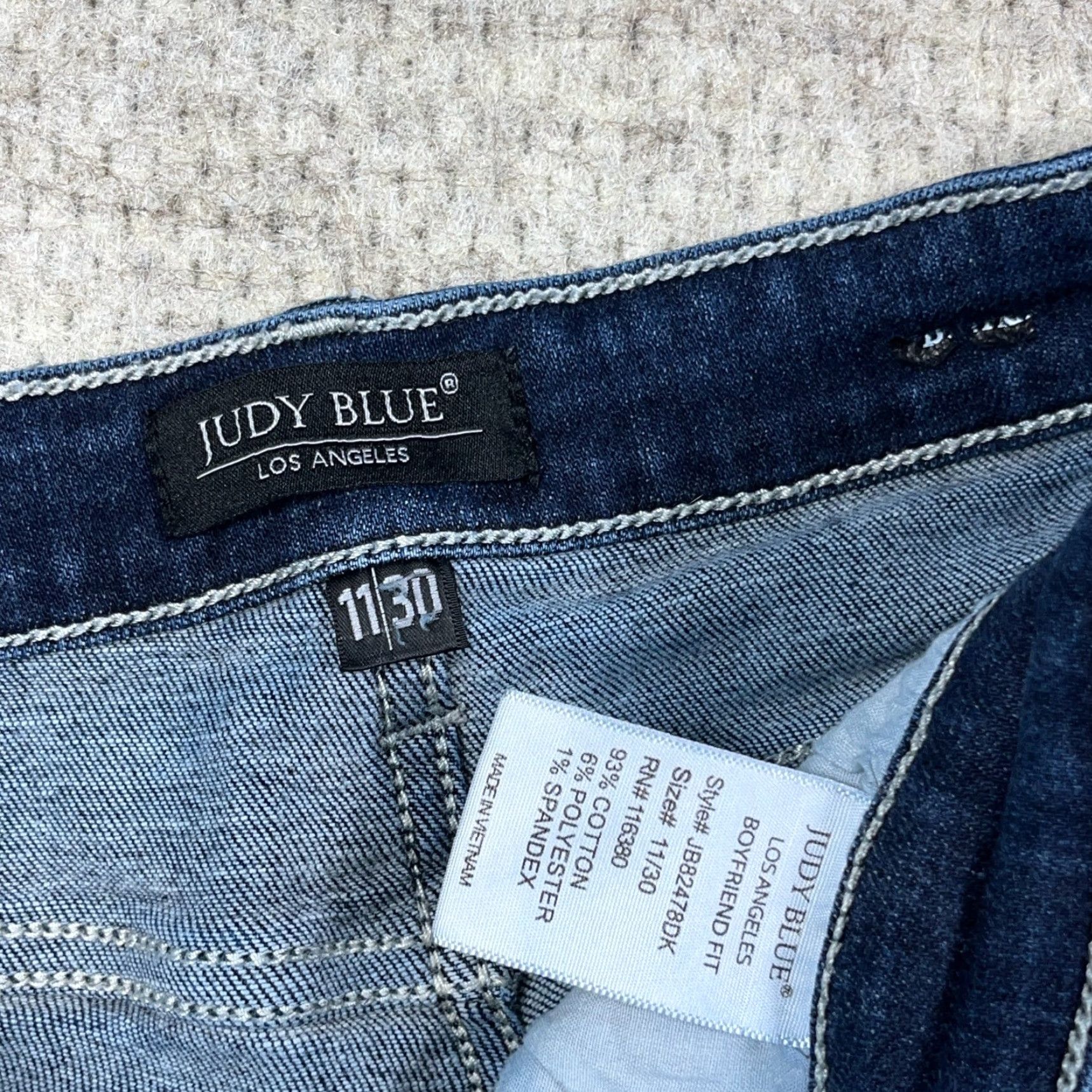 Vintage Judy Blue Jeans Women 11 30 Boyfriend Fit Dark Wash Distressed Faded Holes A7 Size 30" / US 8 / IT 44 - 3 Thumbnail