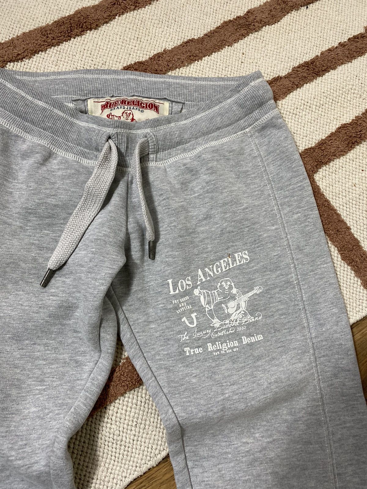 True Religion VINTAGE TRUE RELIGION WMNS GRAY SWEATPANTS Size 32" / US 10 / IT 46 - 3 Thumbnail