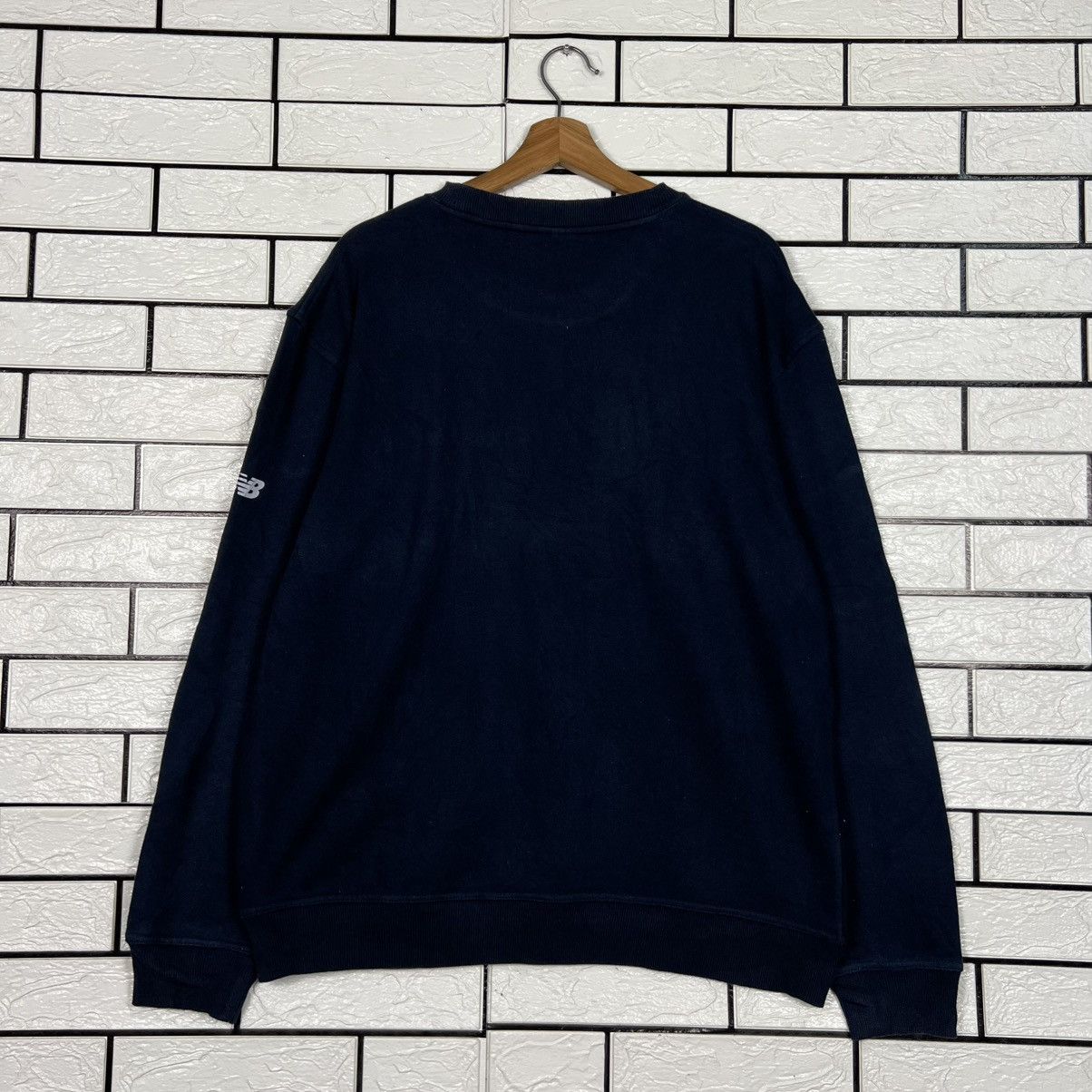 New Balance NEW BALANCE Small Logo Crewneck Sweatshirt #4276-C194 Size US L / EU 52-54 / 3 - 13 Thumbnail