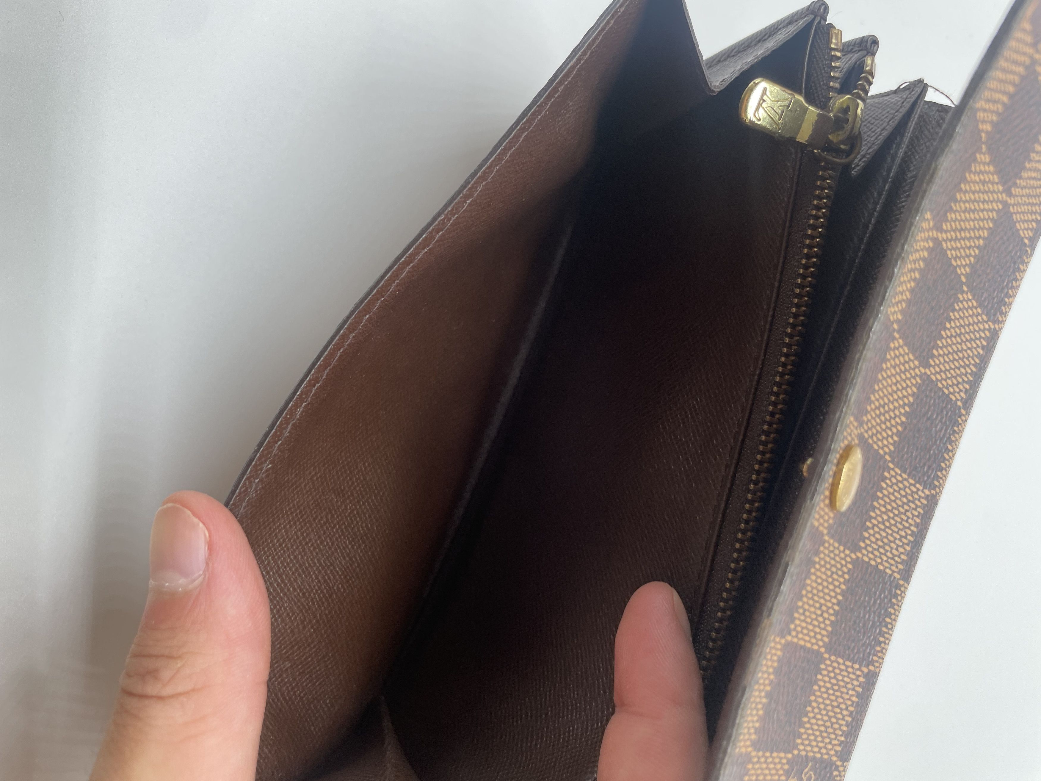 Louis Vuitton Authentic Louis vuitton Sarah Long Wallet Size ONE SIZE - 15 Thumbnail