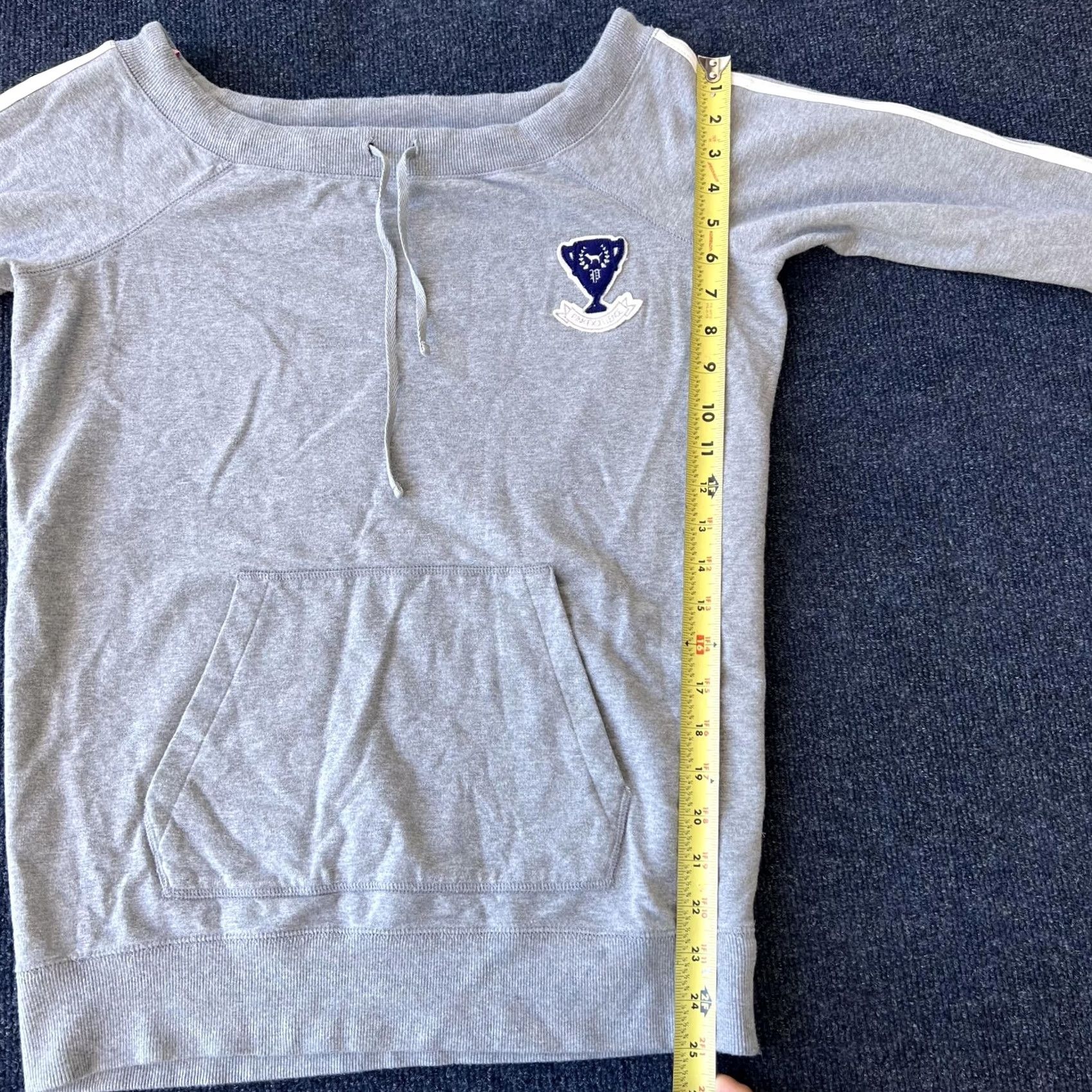 Pinko VINTAGE Victoria's Secret PINK Sweatshirt Womens Large Trophy Patch Pullover Y2K Gray Size L / US 10 / IT 46 - 7 Thumbnail