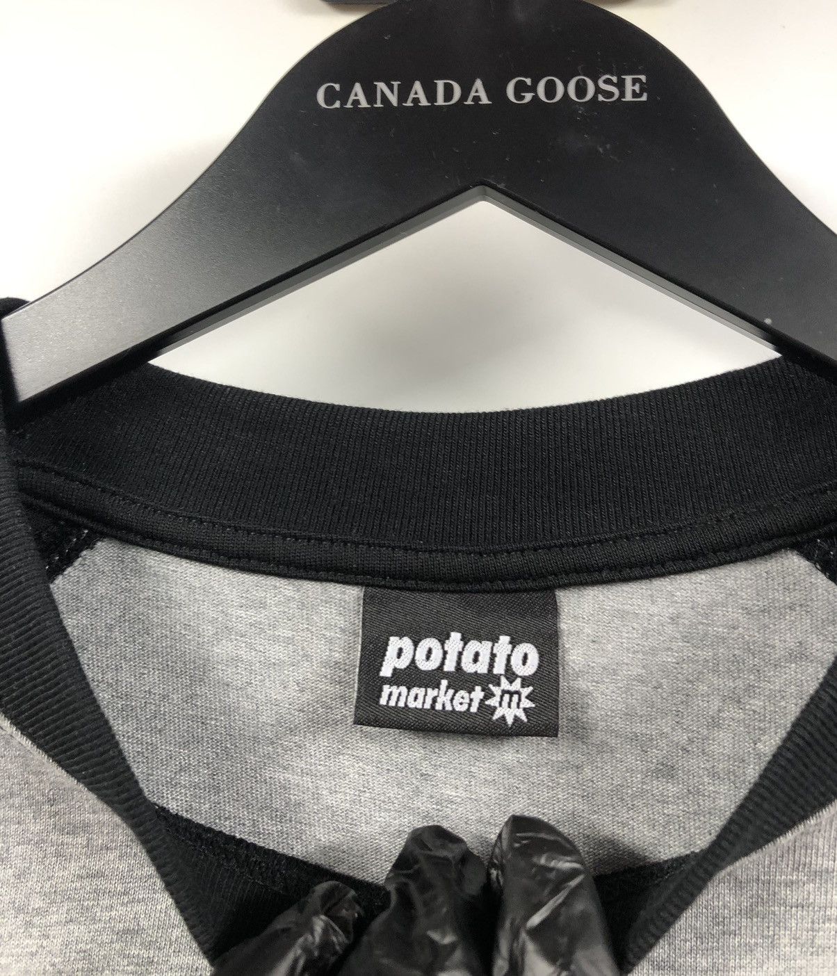 Other Potato Market Have A Bread Day Black Gray T-Shirt Size US M / EU 48-50 / 2 - 2 Thumbnail
