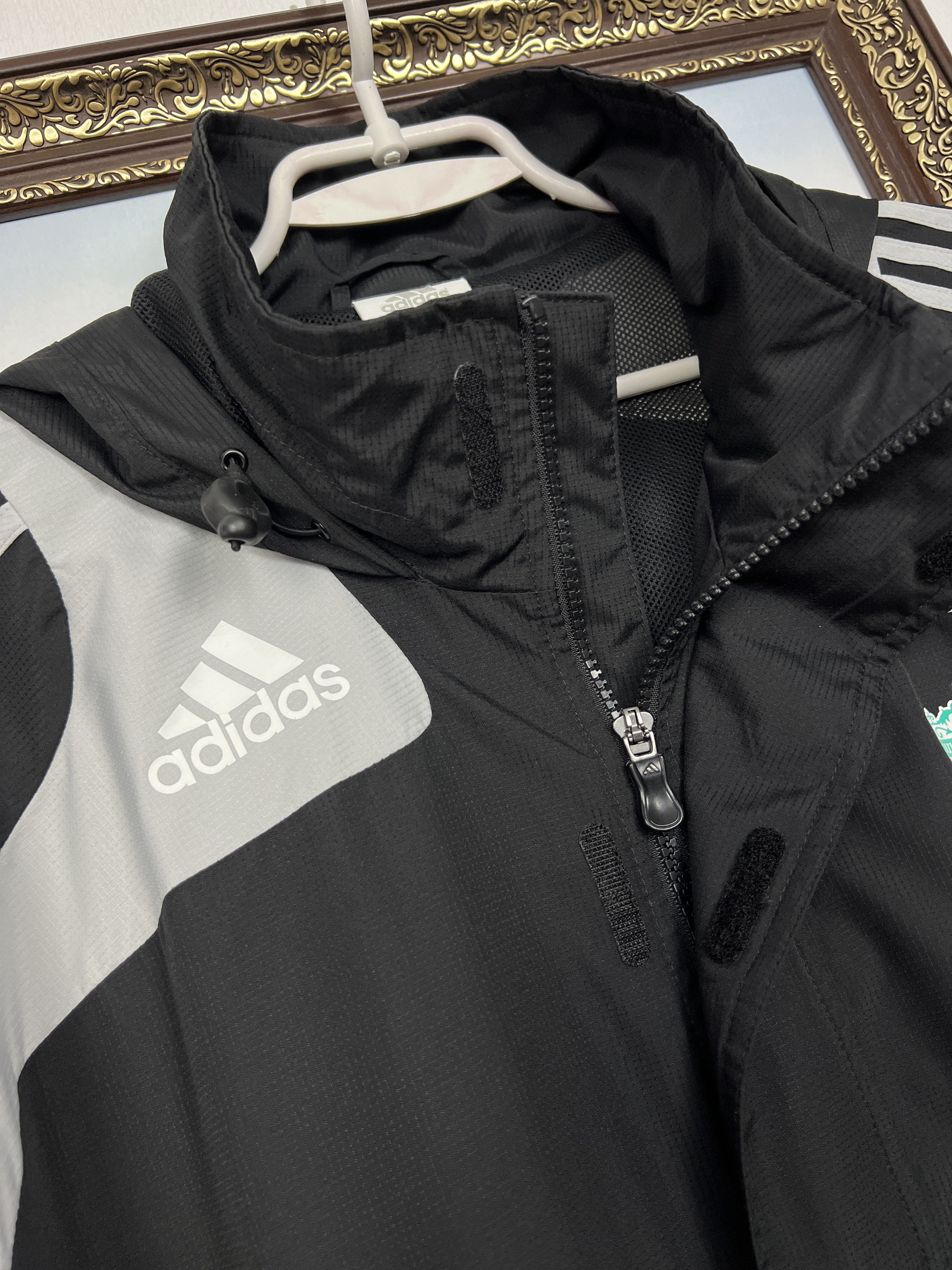 Adidas Vintage Adidas Liverpool Football Jacket Soccer Windbreaker Size US XL / EU 56 / 4 - 4 Thumbnail