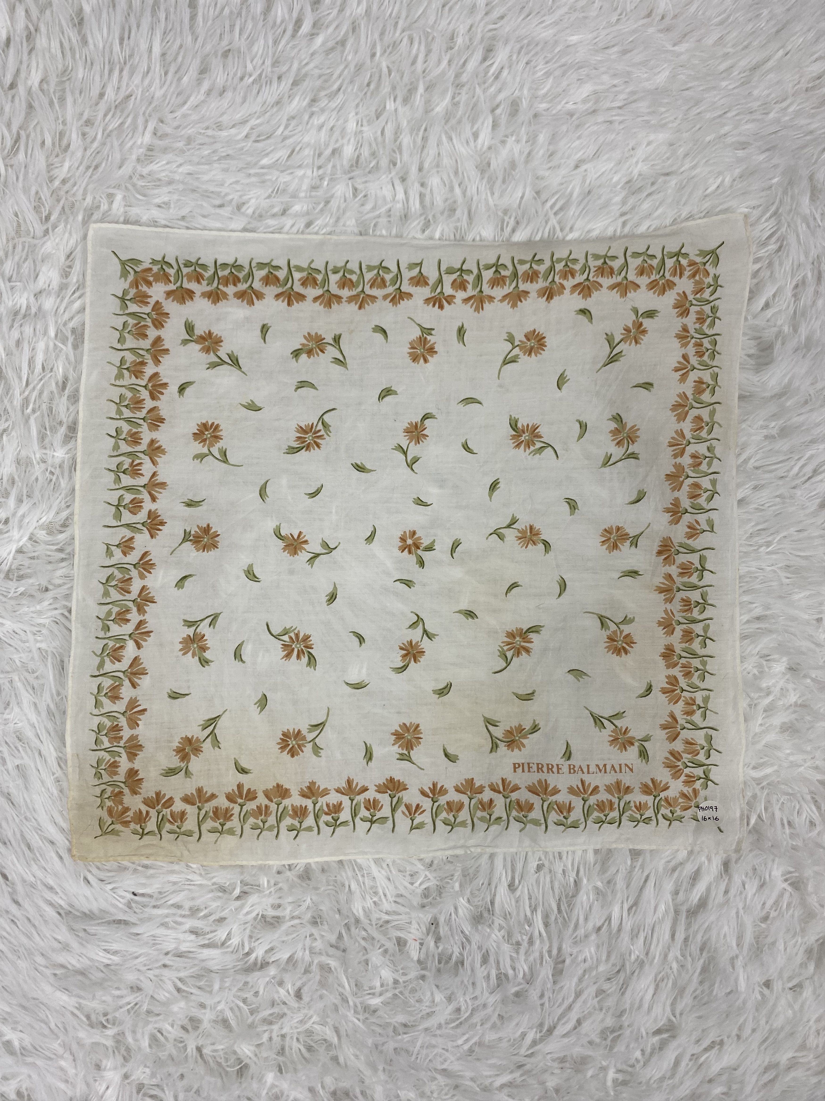 Pierre Balmain × Vintage Vintage Pierre Balmain Handkerchief Neckerchief PH0197 Size ONE SIZE - 3 Thumbnail