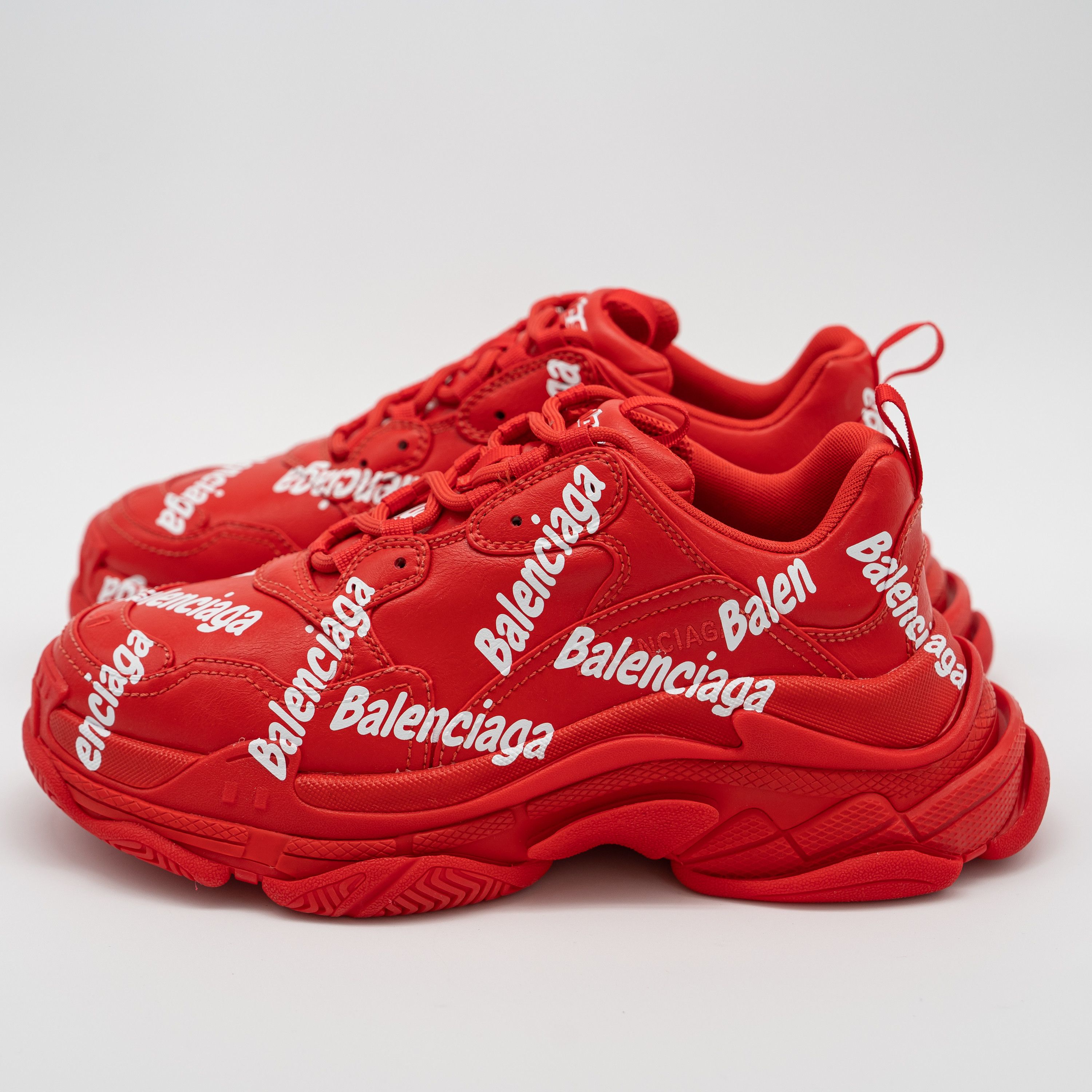 Balenciaga 41eu Balenciaga Triple S All Over Tomato Red White Print Size US 8 / EU 41 - 4 Thumbnail