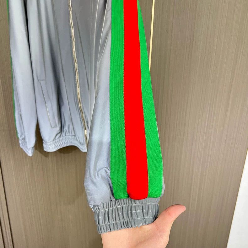 Gucci Gucci Red and green webbing 3m reflective zipper jacket 250 Size US S / EU 44-46 / 1 - 4 Thumbnail