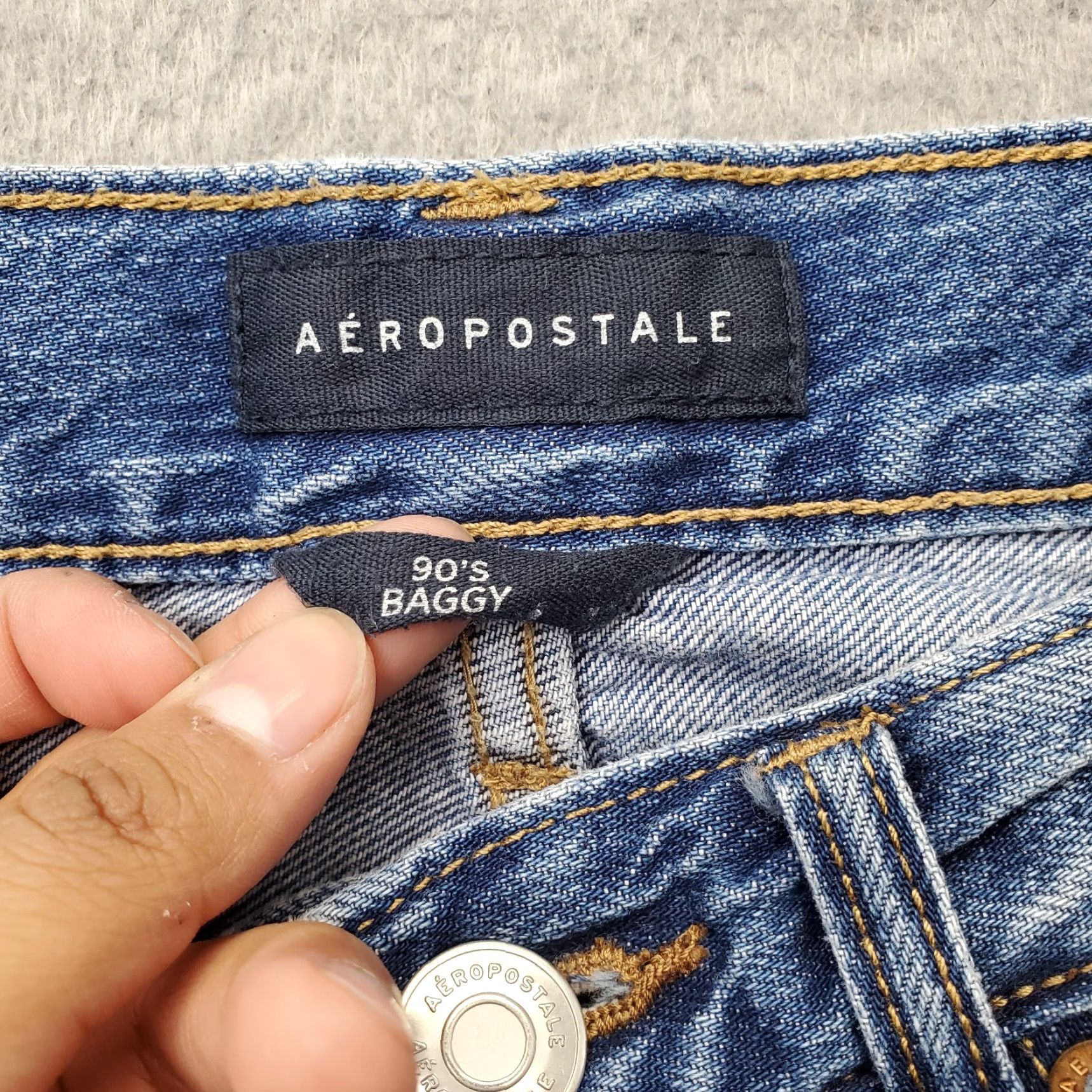 Vintage Aéropostale Womens 2 Blue Denim Baggy Jeans Button Fly Distressed 90’s Size 2 Jeans Womens Size 2 Blue Denim Baggy Jeans Distressed Size 26" / US 2 / IT 38 - 7 Thumbnail