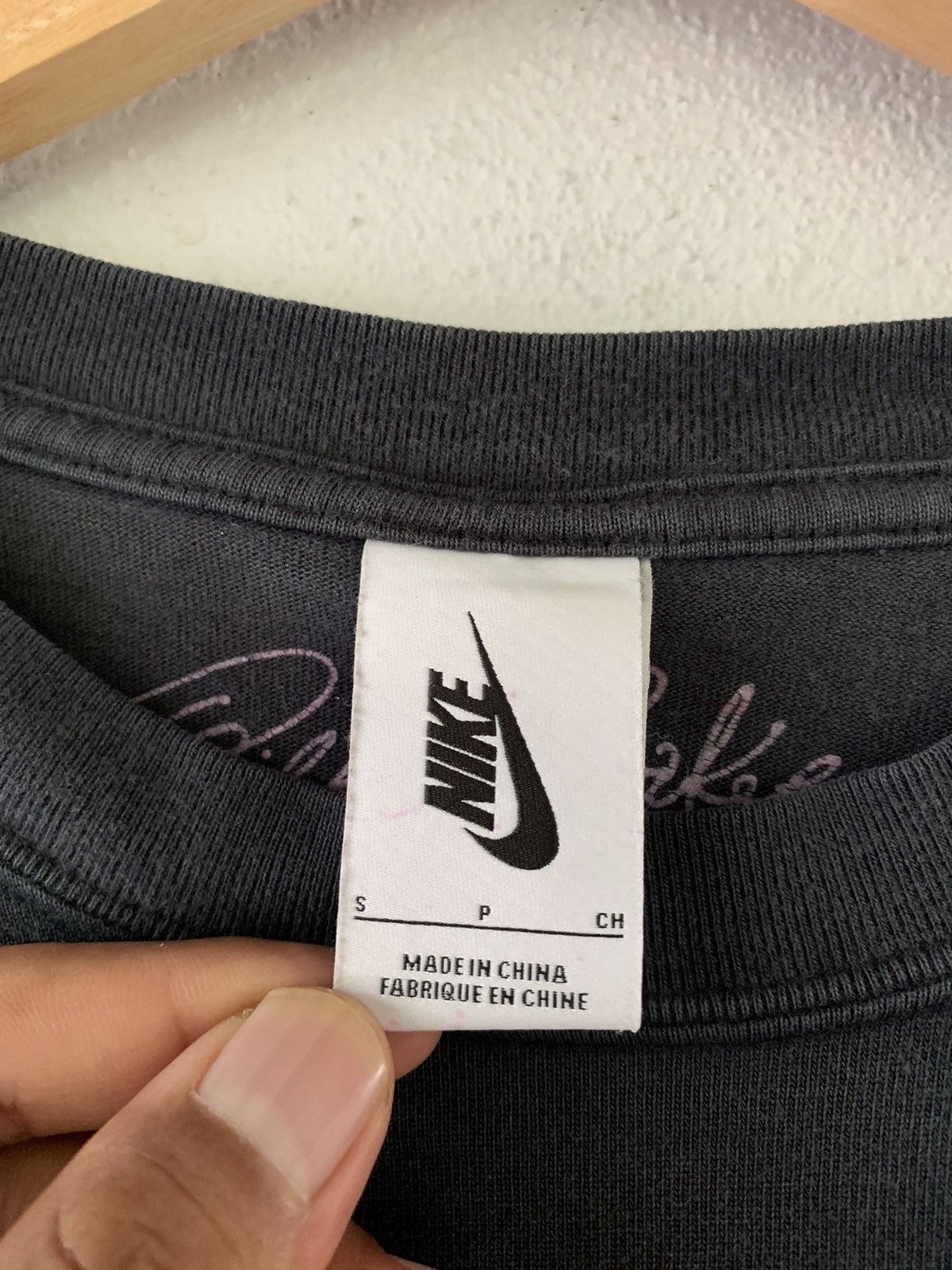 Nike × Vintage Nike Gilbert Baker Pride Tee Size US L / EU 52-54 / 3 - 5 Thumbnail