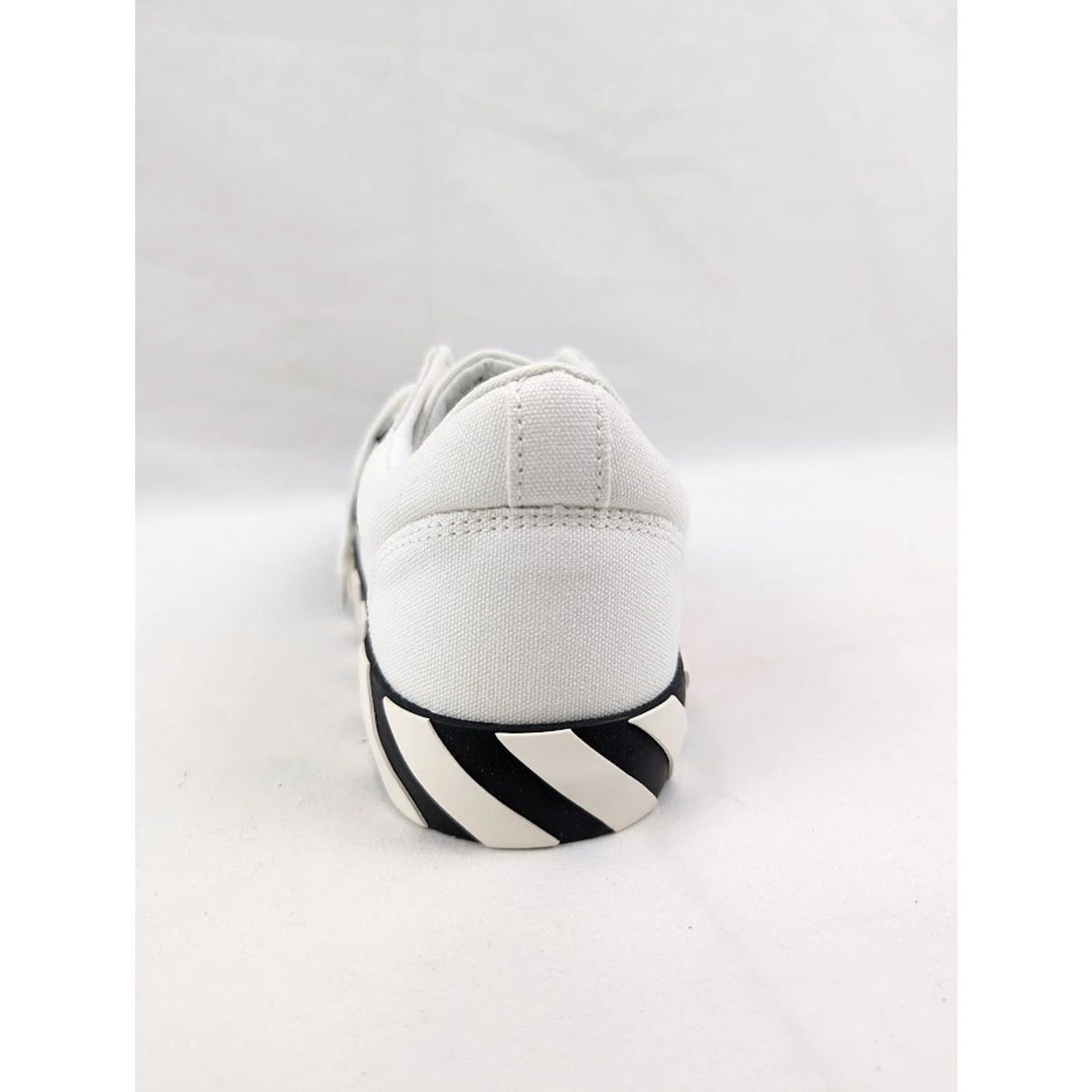 Off-White o1rshd1 Low-Top Sneakers Vulcanized Canvas in White/Black Size US 12 / EU 45 - 10 Thumbnail