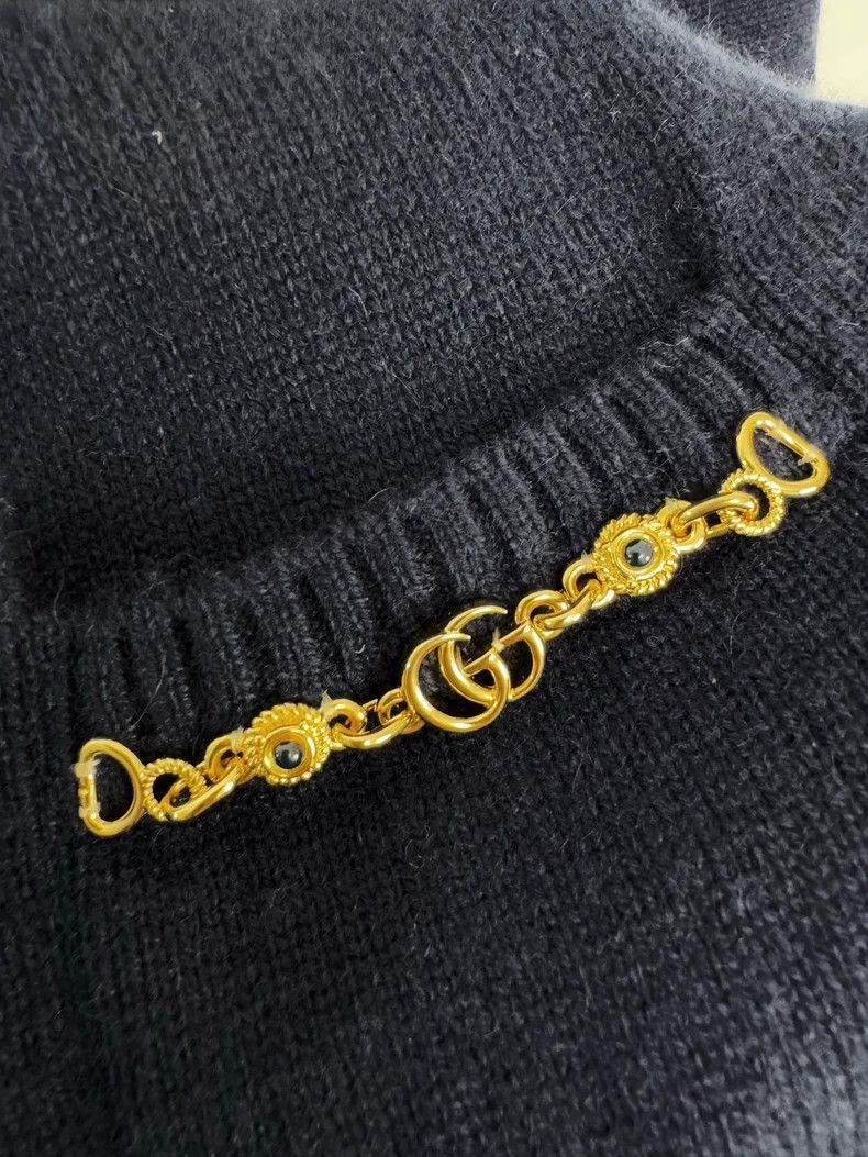 Gucci Gucci Cashmere Cardigan with Chain Detail-2505 Size S / US 4 / IT 40 - 3 Thumbnail