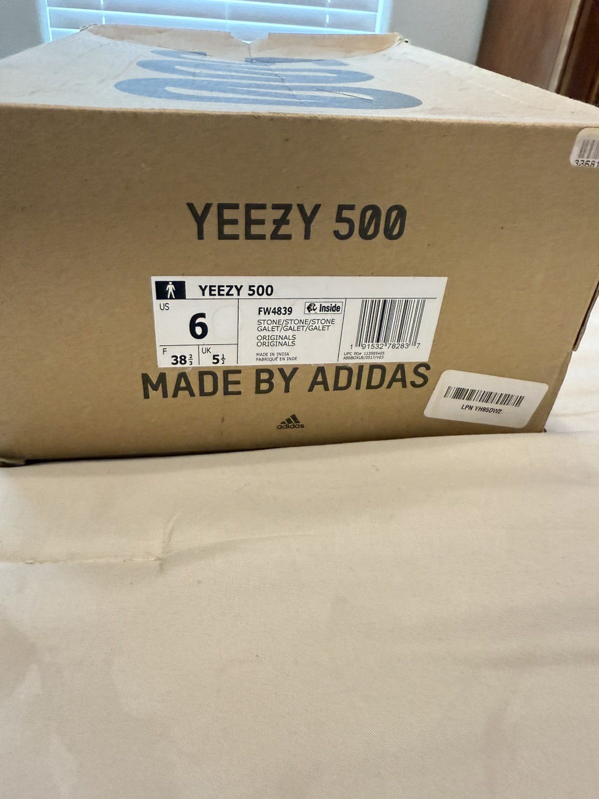 Yeezy Yeezy 500 - Stone Size 6 with Box Size US 6 / EU 39 - 10 Thumbnail