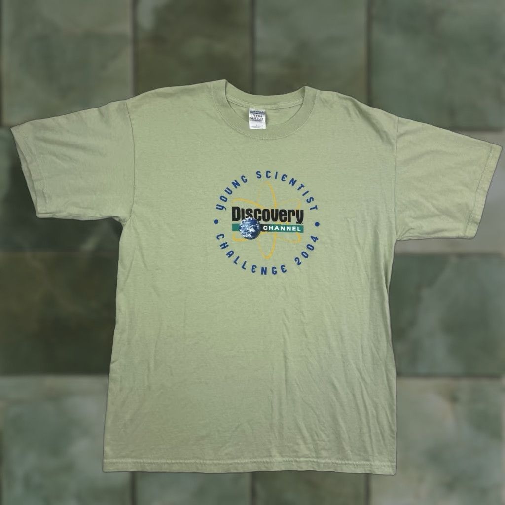 Chanel VINTAGE Discovery Channel Young Scientist Challenge T Shirt Adult Large Green Cotton Short Sleeve Crew Neck Mens 90s Nature Science 2004 Y2K Size US L / EU 52-54 / 3 - 1 Thumbnail