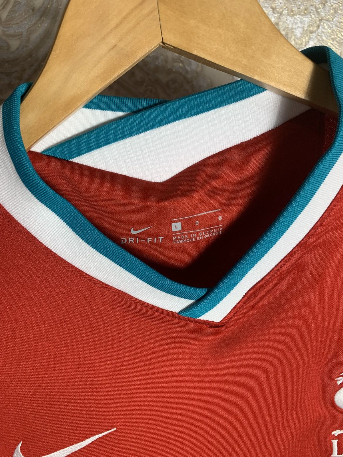 Nike VINTAGE NIKE FC LIVERPOOL ENGLAND SOCCER JERSEY RETRO Y2K Size US L / EU 52-54 / 3 - 3 Thumbnail