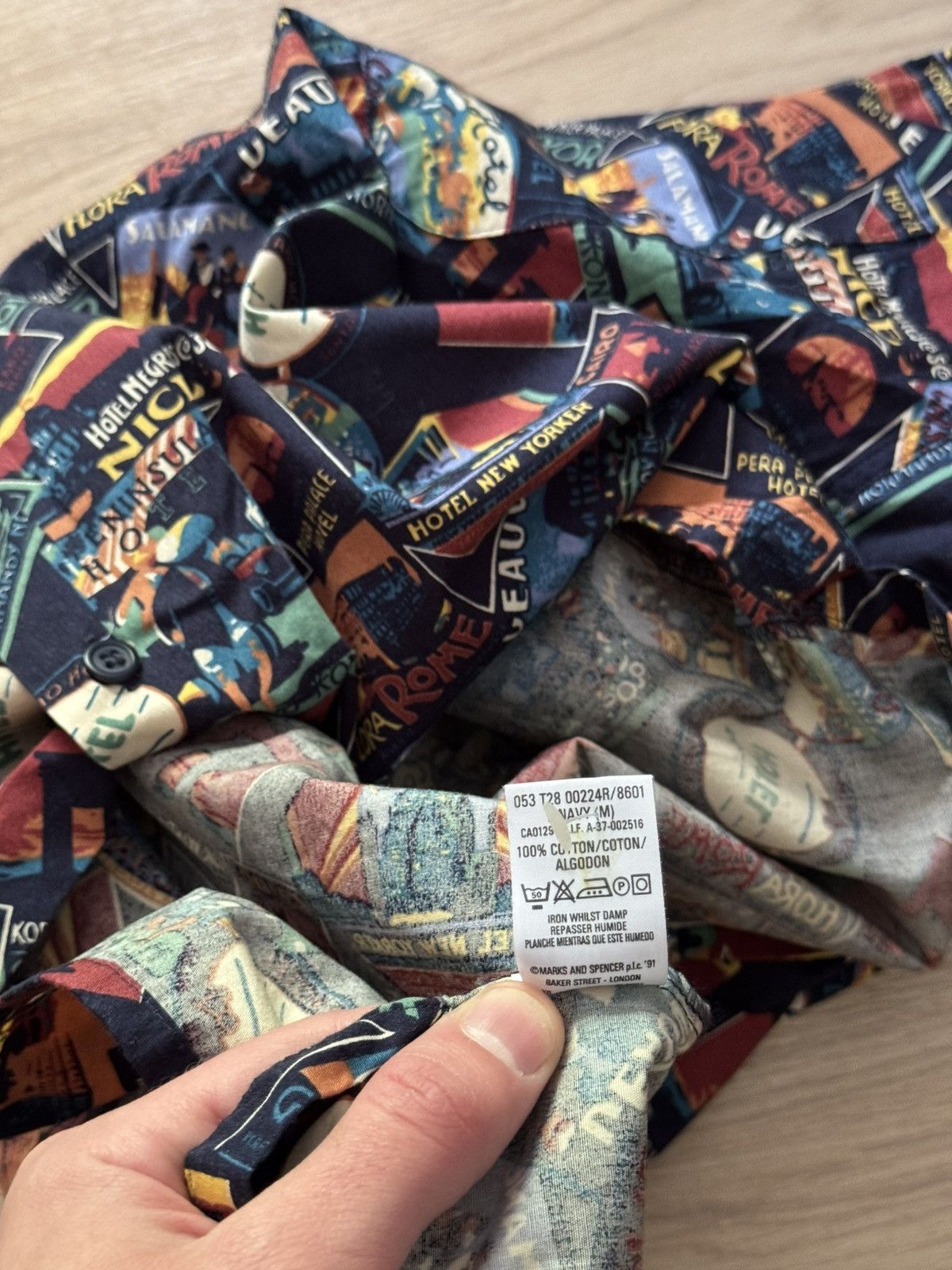 Vintage Vintage 90’s 1991 Mark&Spencer Hawaiian Shirt Size US L / EU 52-54 / 3 - 6 Thumbnail
