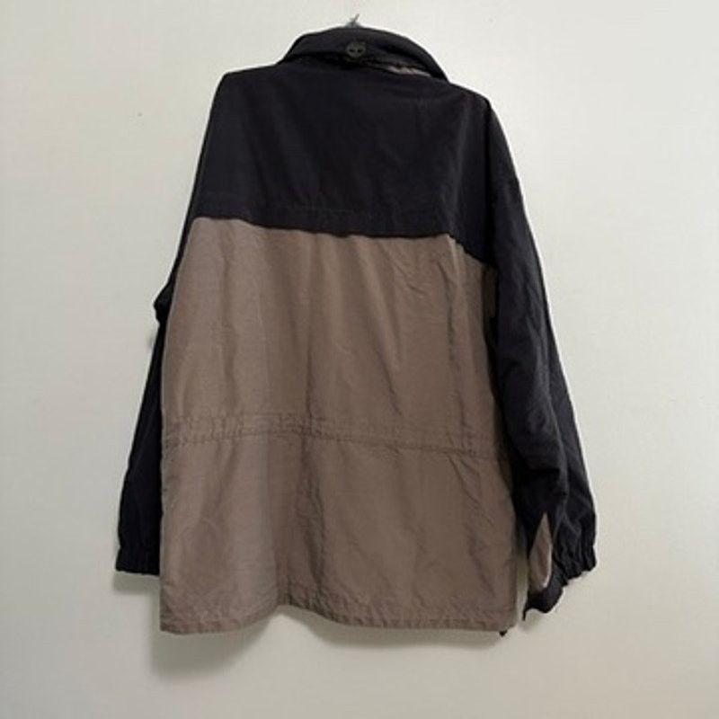 Timberland Y2K Timberland tan and black waterproof rain jacket size L Size US L / EU 52-54 / 3 - 3 Thumbnail