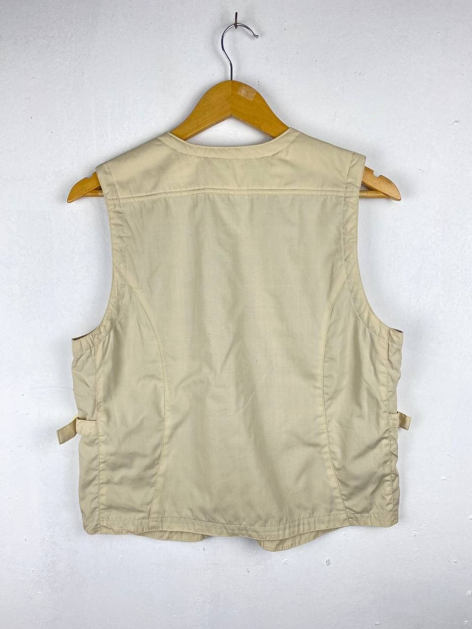 Asics janeriver by asics vest nice design Size US S / EU 44-46 / 1 - 9 Thumbnail