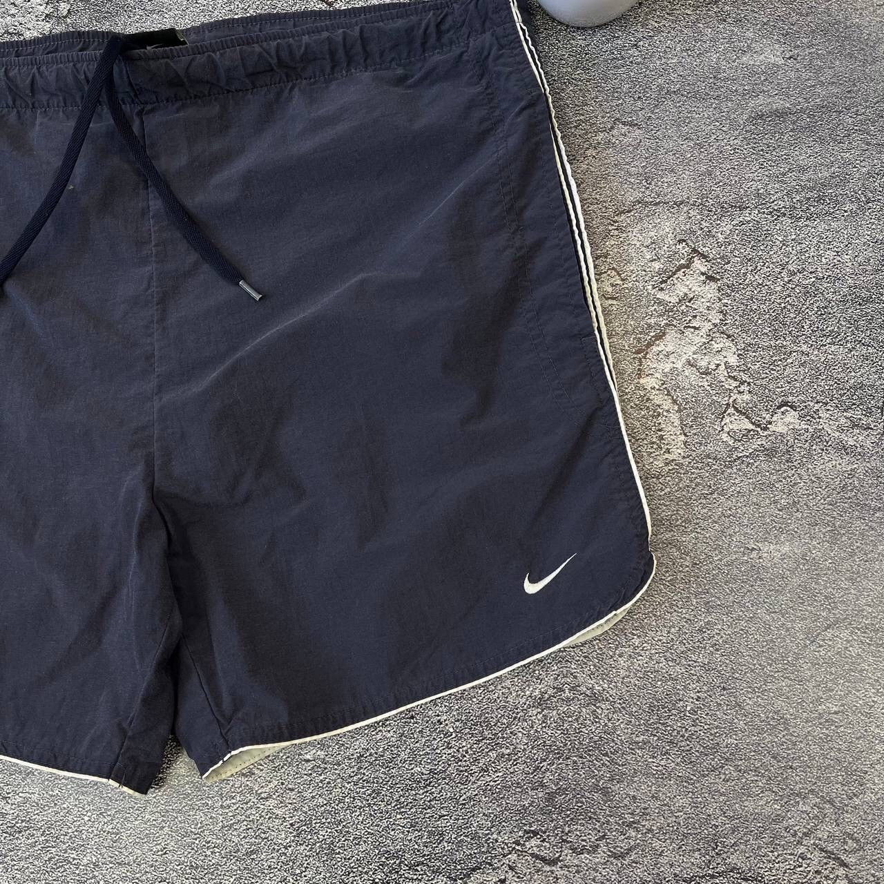 Nike Mens Retro Very 90s Vintage Nike Mini Logo Shorts,Size S Size US 33 - 13 Thumbnail