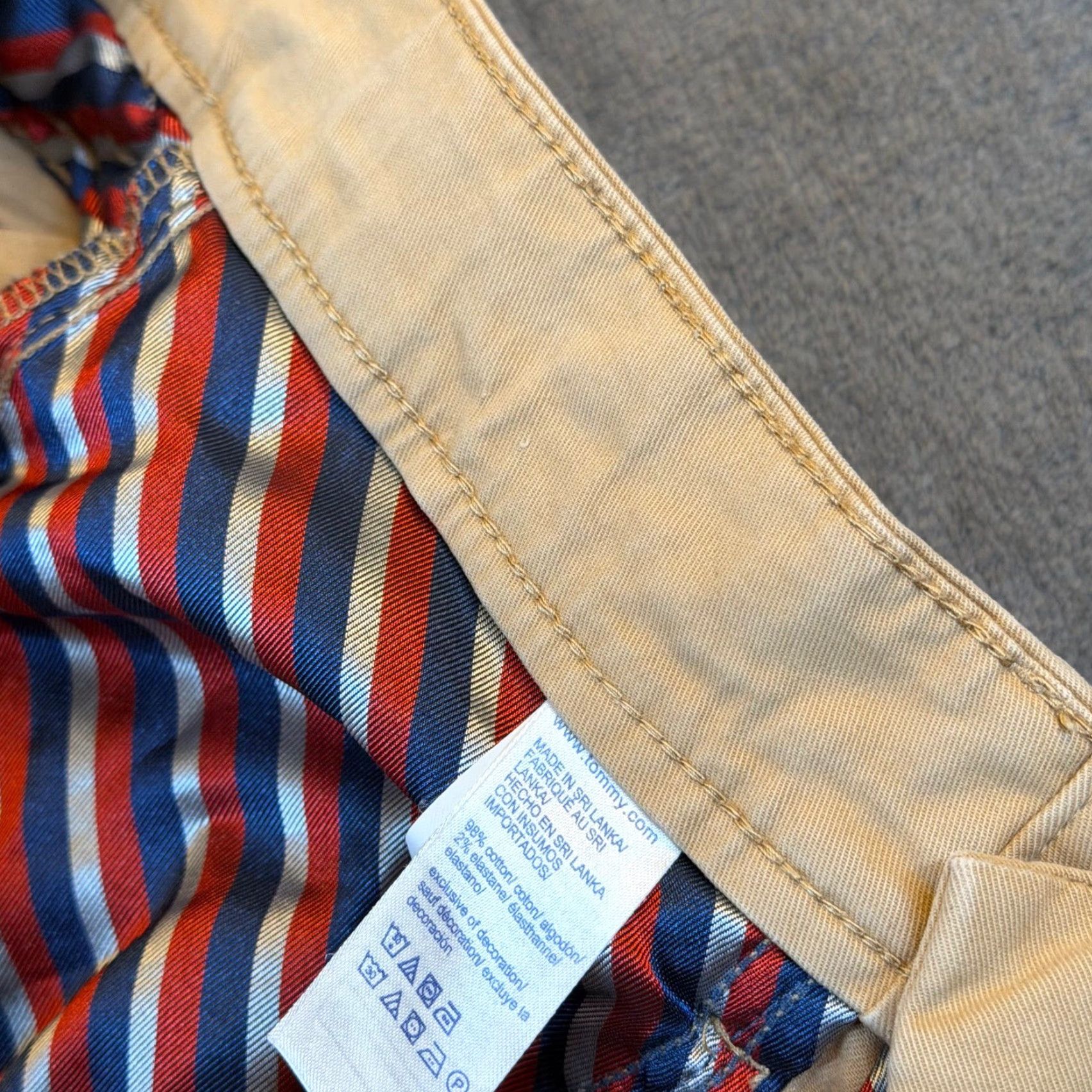 Tommy Hilfiger Tommy Hilfiger Chino Pants Mens 28x30 Tan Khaki Straight Leg Casual Twill Pants Size US 28 / EU 44 - 6 Thumbnail