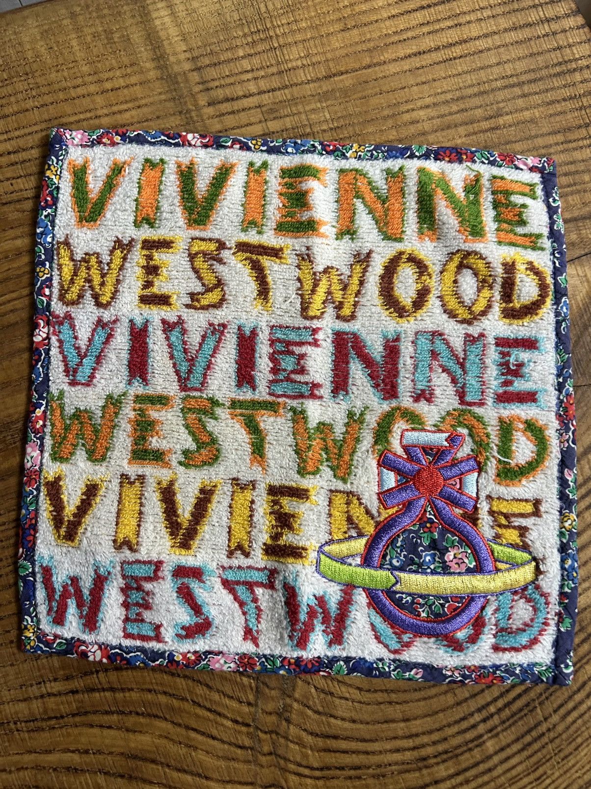 Vivienne Westwood BNWT Vivienne Westwood Floral Mini Hand Towel Handkerchief Size ONE SIZE - 12 Thumbnail