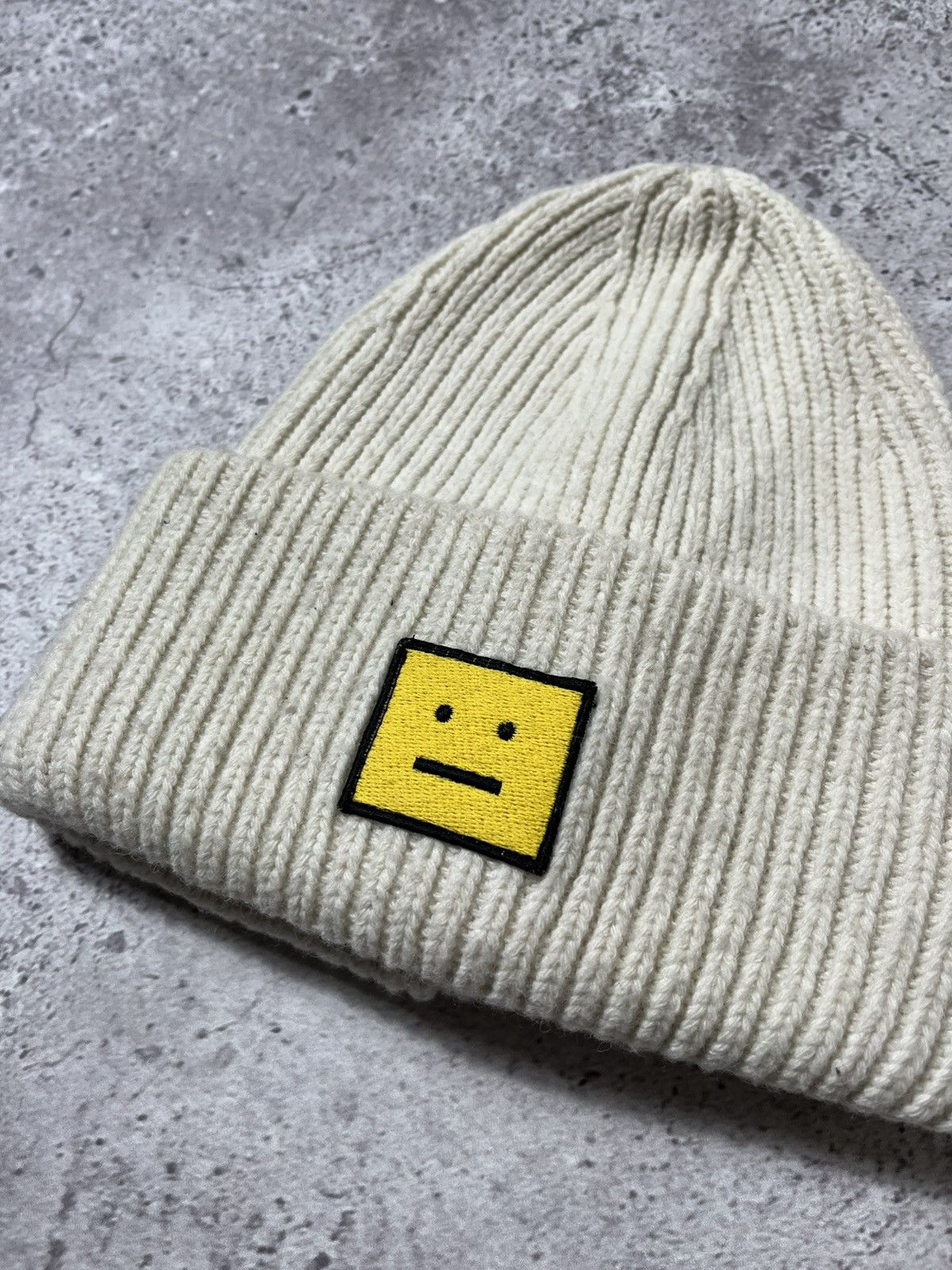 Acne Studios Acne Studios Pansy N Face Ribbed Knit Beanie Hat Wool Unisex Size ONE SIZE - 2 Thumbnail