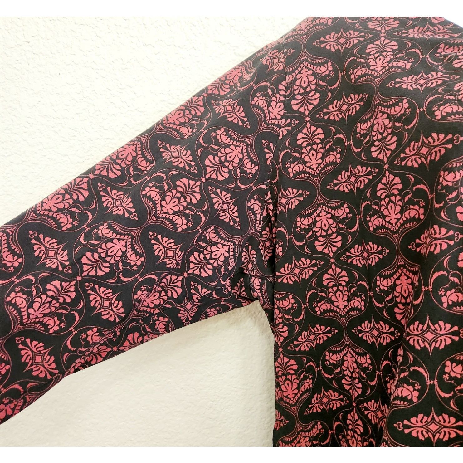 Other Charter Club Woman Black Pink Floral Pleated V Neck Top 2X Size XXL / US 16-18 / IT 52-54 - 2 Thumbnail