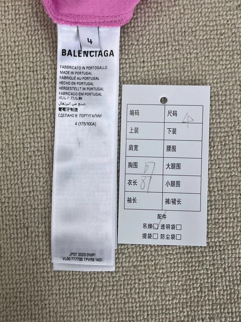 Balenciaga Balenciaga Manchester United Football Short Sleeve T-Shirt Size US XL / EU 56 / 4 - 5 Thumbnail