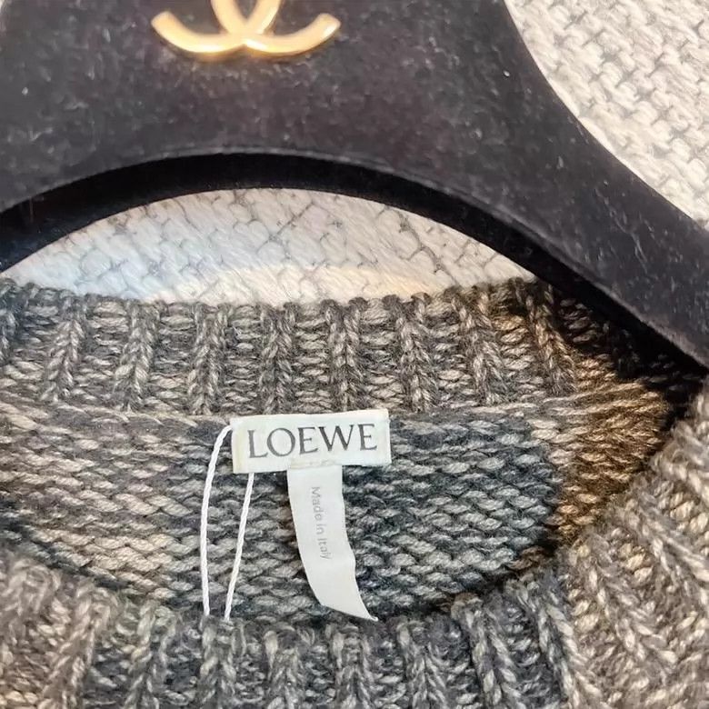 Loewe loewe Round-neck knitted sweater 2506-Nextarrow Size US M / EU 48-50 / 2 - 4 Thumbnail