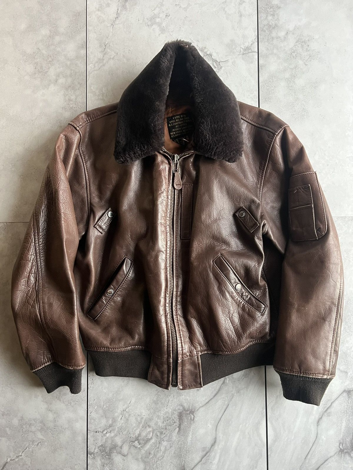 Avirex Avirex B-15 Leather Fur Collar Bomber Jacket Size US L / EU 52-54 / 3 - 1 Thumbnail